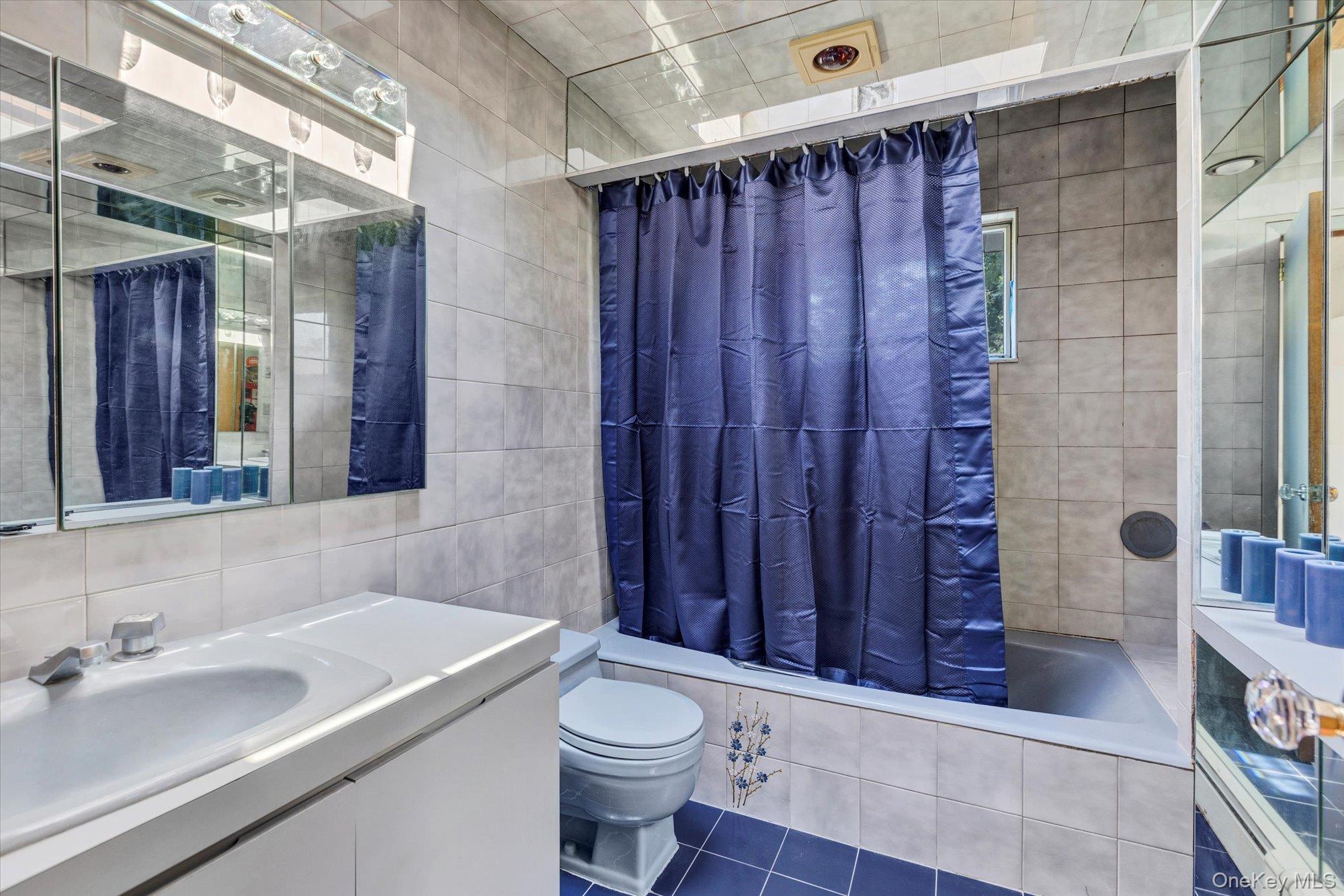 #19 photo, 19 Clearland Road, Syosset , NY 11791