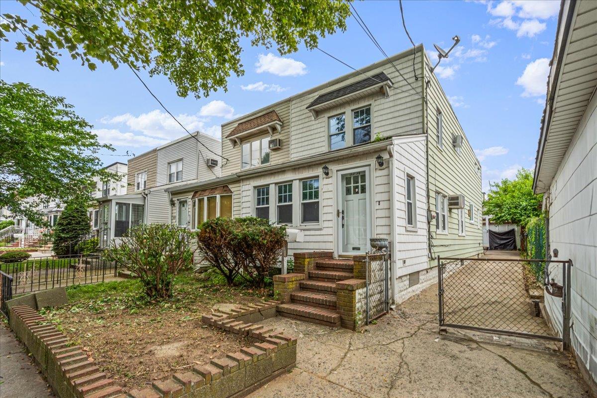 #1 photo, 3337 204th Street, 皇后區 貝塞 Bayside , NY 11361