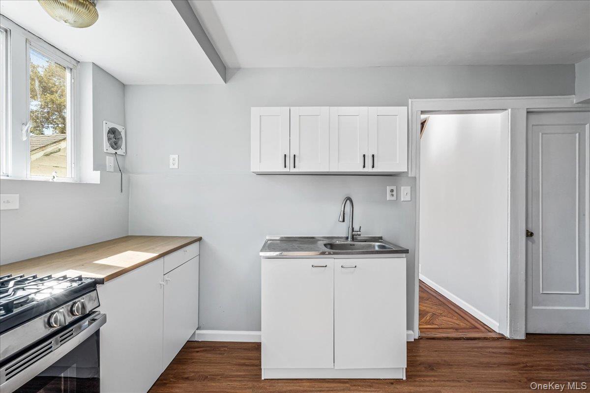 #10 photo, 3337 204th Street, Bayside , NY 11361