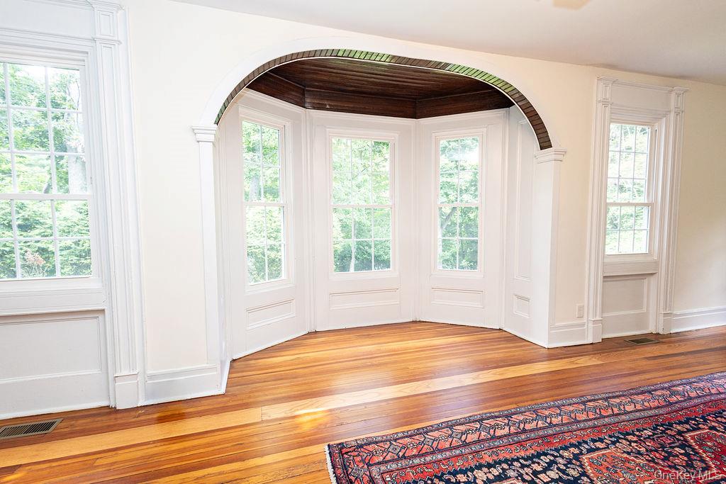 #8 photo, 592 Landing Avenue, サフォーク郡 Smithtown , NY 11787