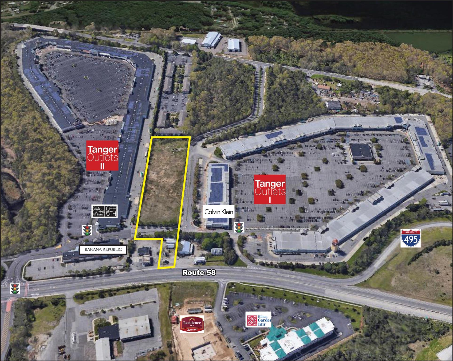 #3 photo, 2009 Old Country Road, サフォーク郡 Riverhead , NY 11901