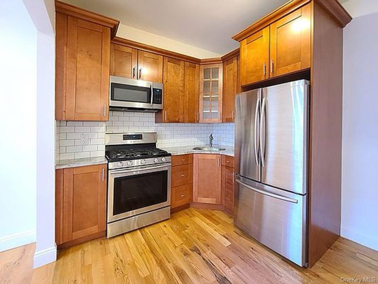 #17 photo, 4153 53rd Street, 皇后区 木边 Woodside , NY 11377