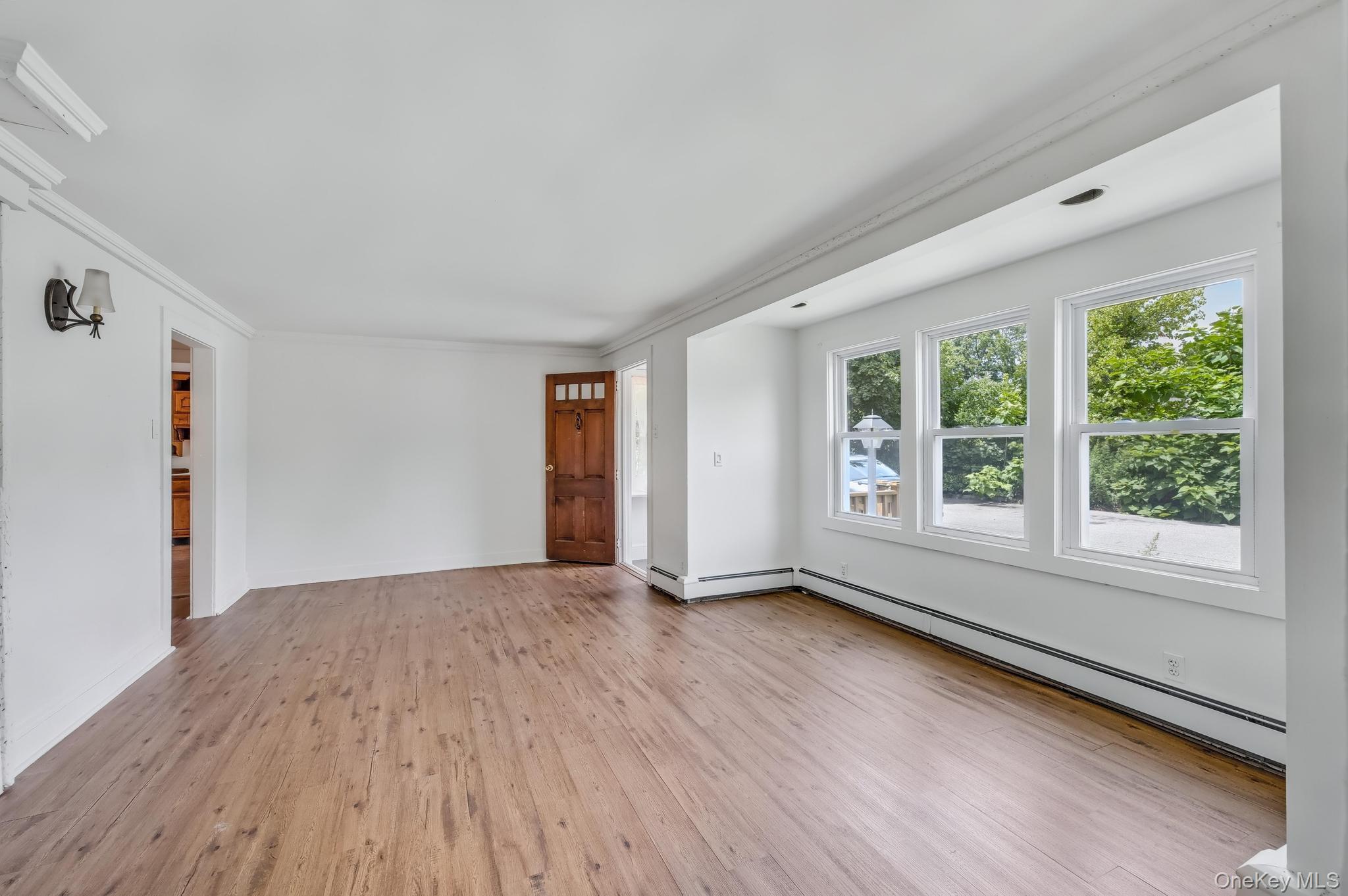 #5 photo, 11 Rhoda Avenue, サフォーク郡 Smithtown , NY 11787