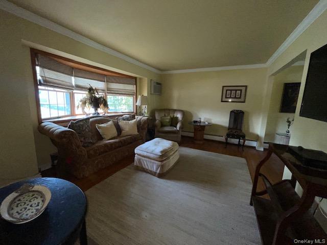 #3 photo, 468 N. Greene Ave, サフォーク郡 Lindenhurst , NY 11757