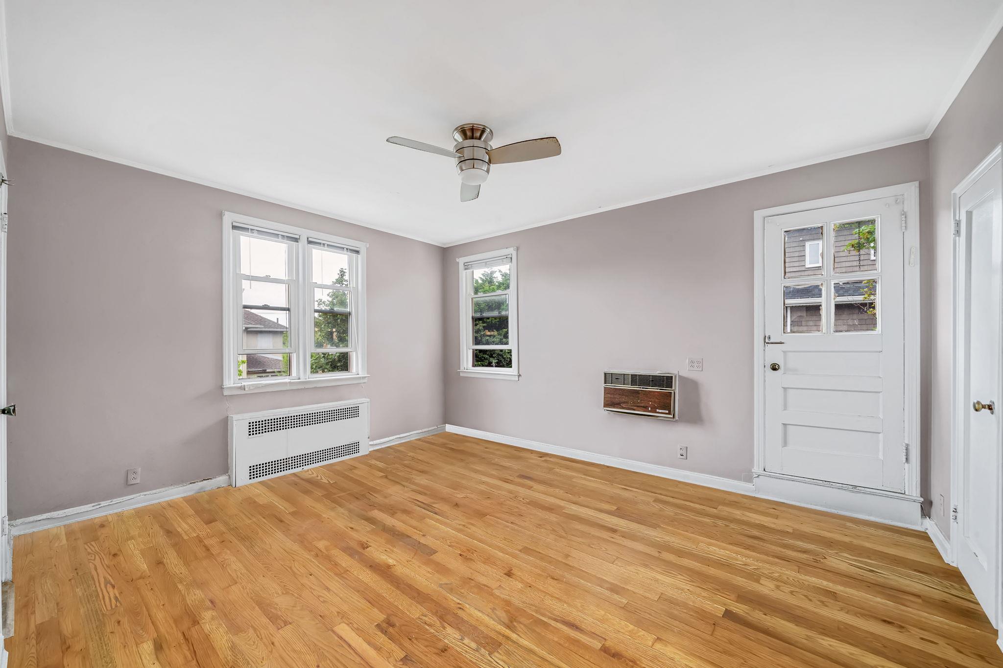 #15 photo, 261 Beach 141st Street, Belle Harbor , NY 11694