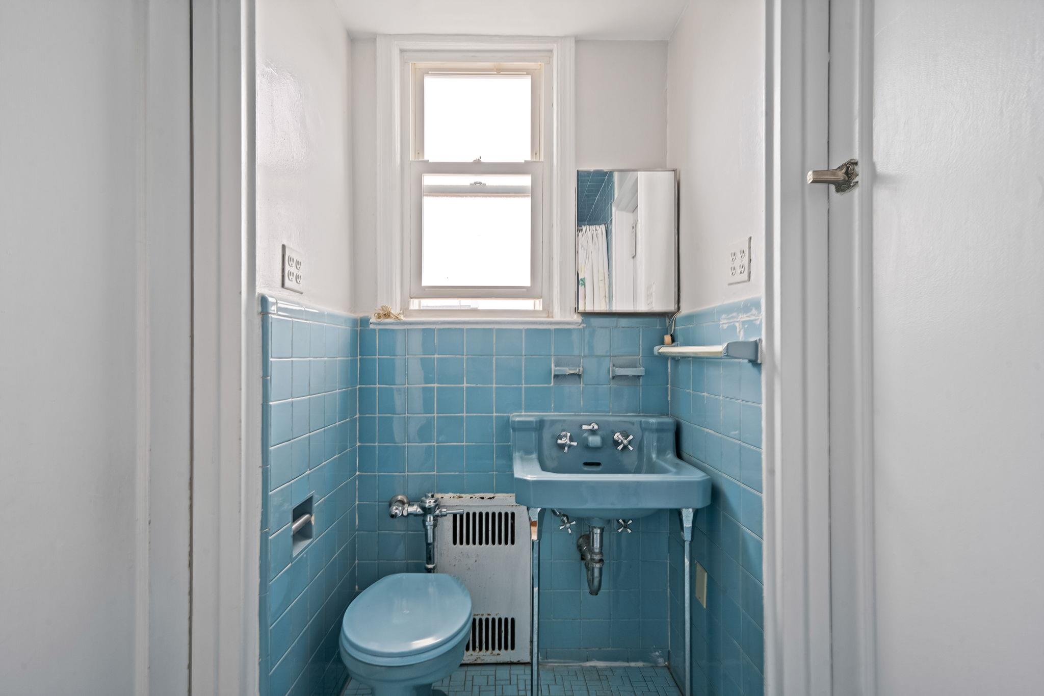 #19 photo, 261 Beach 141st Street, Belle Harbor , NY 11694