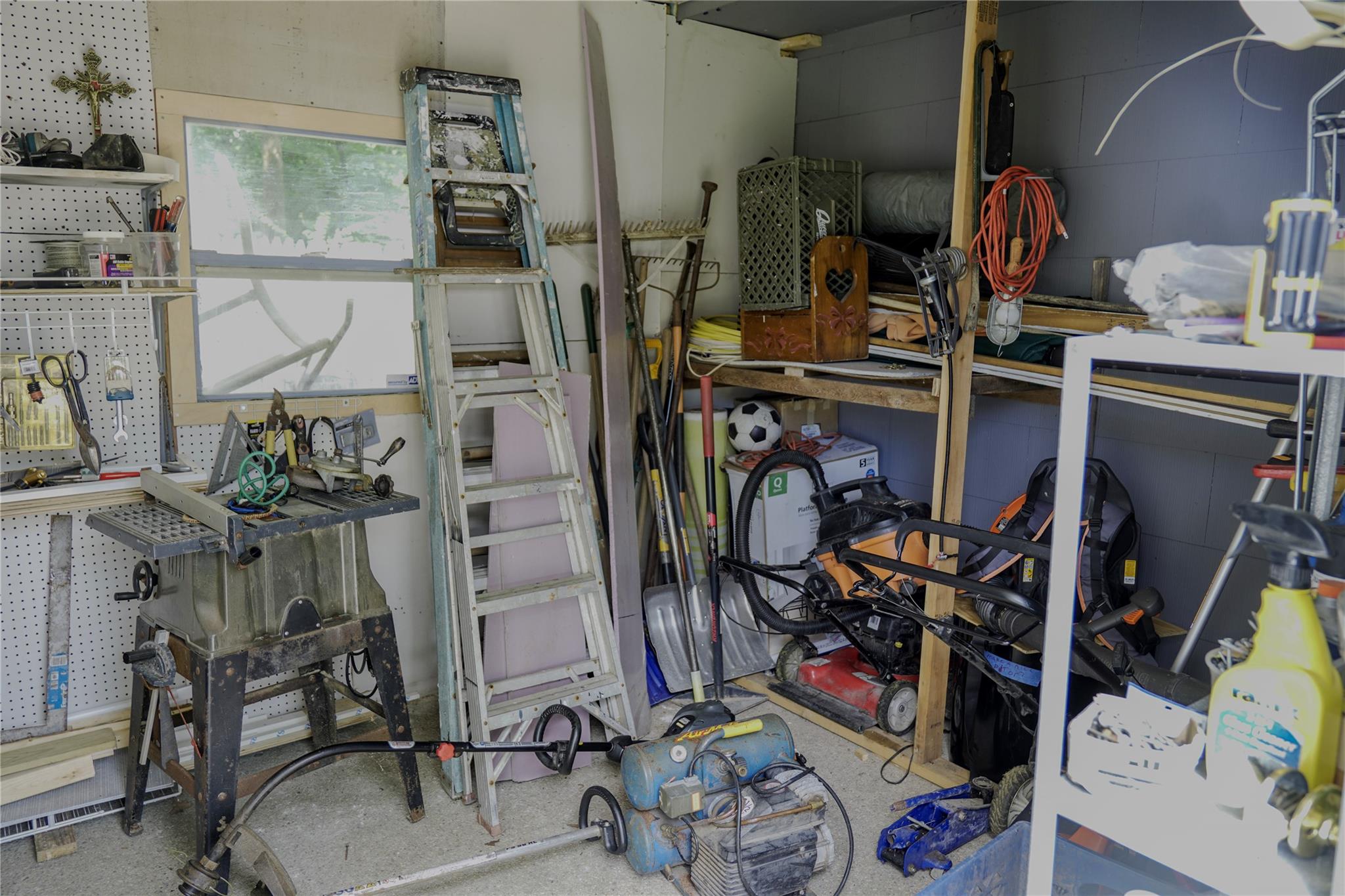 #4 photo, 172 Hampton Avenue, Mastic , NY 11950