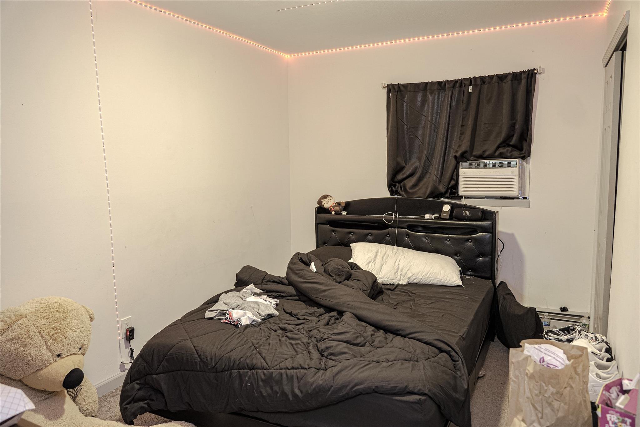 #7 photo, 172 Hampton Avenue, Mastic , NY 11950