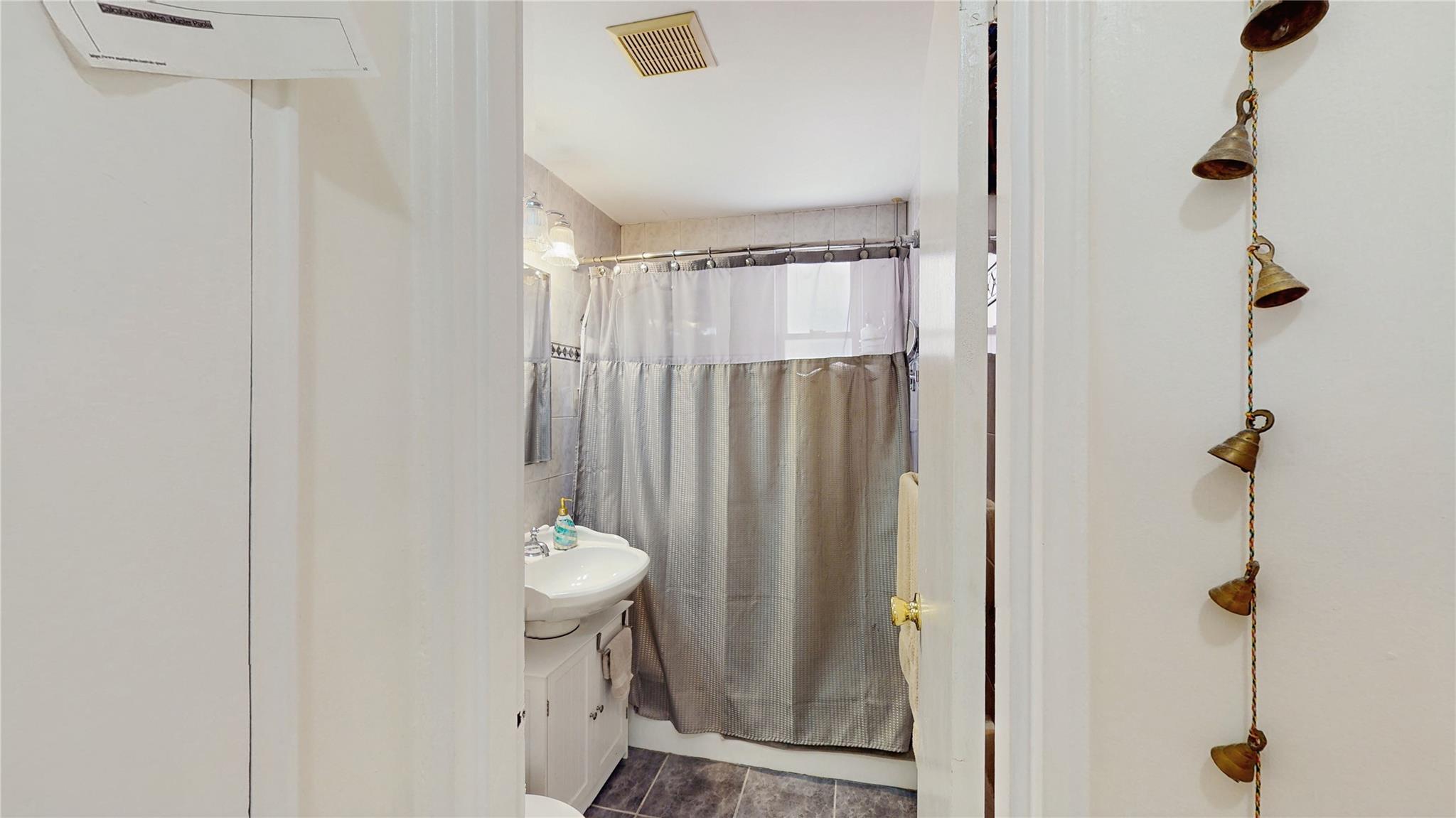 #14 photo, 6063 84th Street, Middle Village , NY 11379