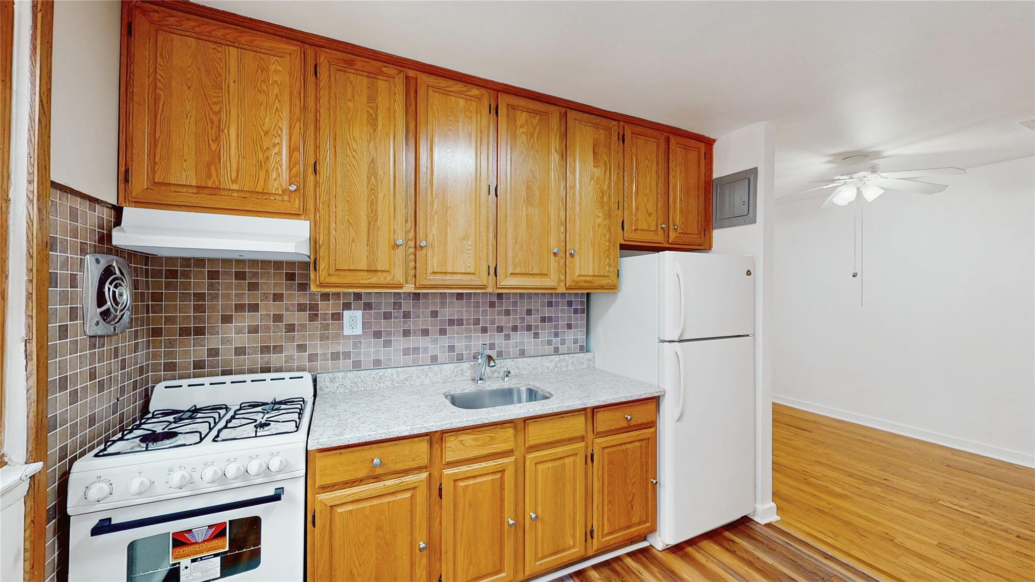 #19 photo, 6063 84th Street, Middle Village , NY 11379