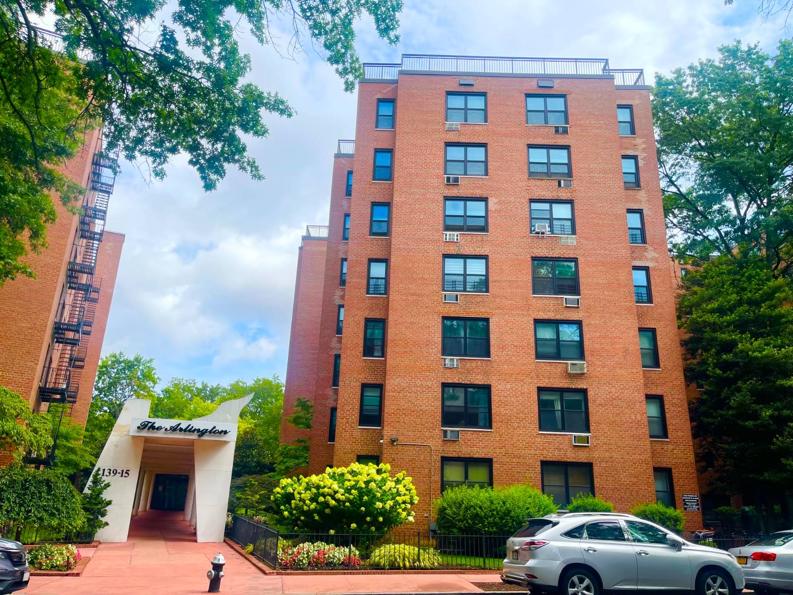 #1 photo, 139-15 83rd Ave, #536, 皇后區 牙買加 Brianwood , NY 11435