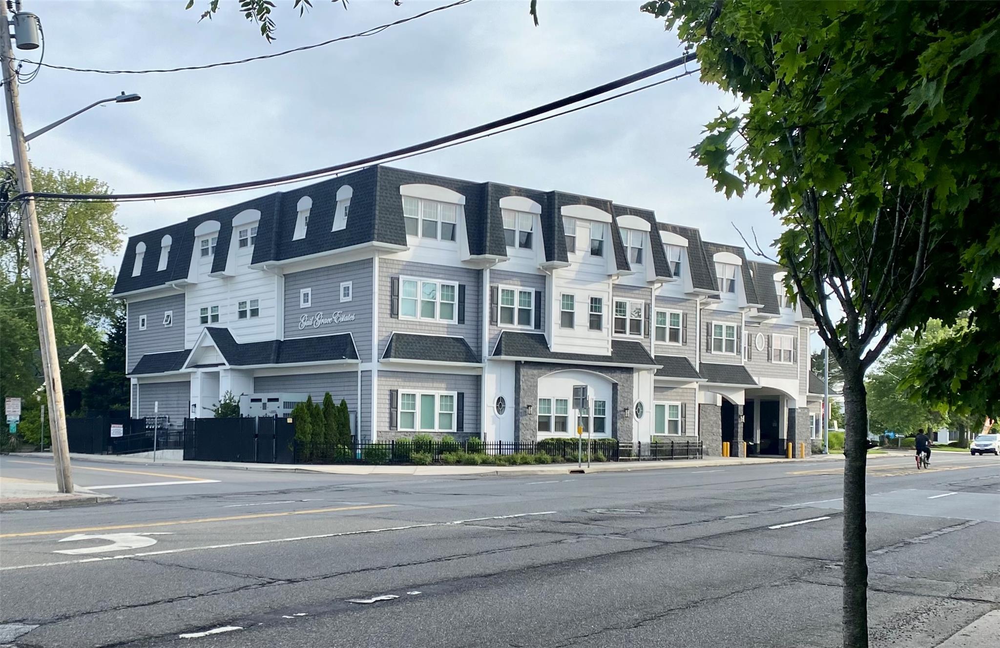 #1 photo, 840 Montauk Highway, 東長島 Copiague , NY 11726