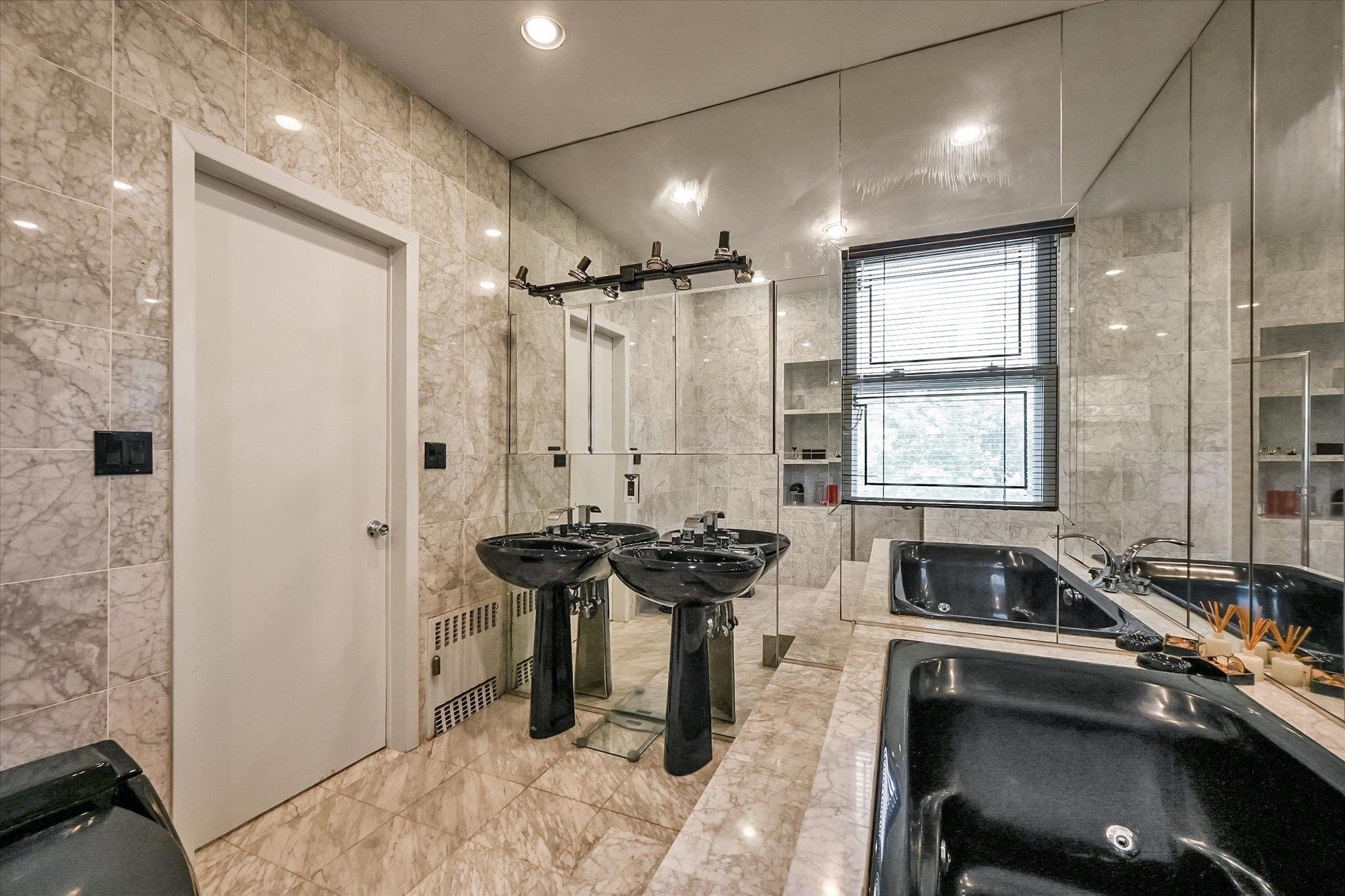 #11 photo, 115 Central Avenue, Lawrence , NY 11559