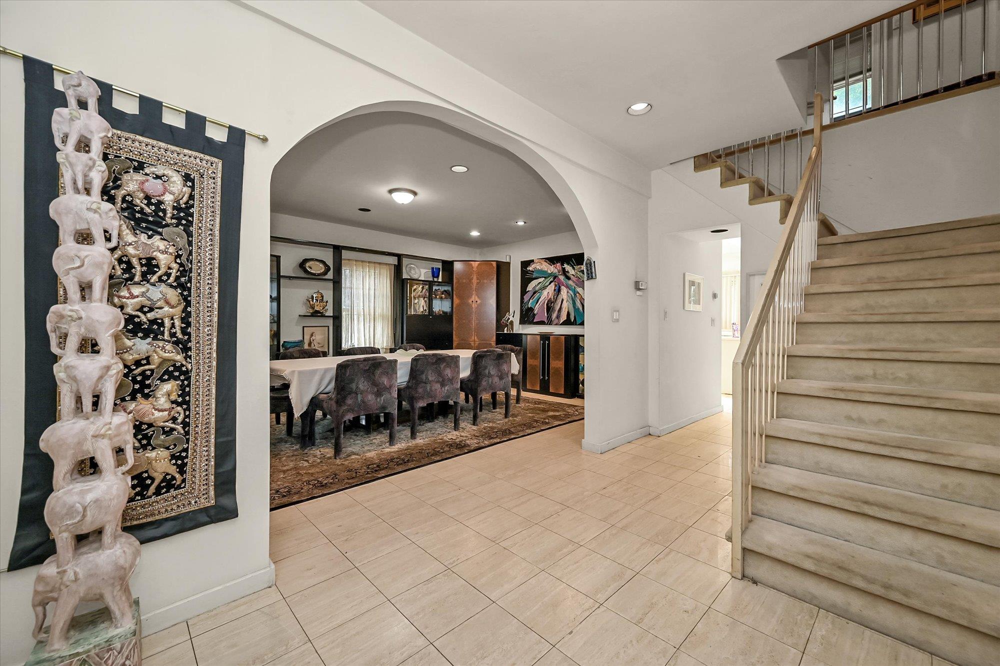 #3 photo, 115 Central Avenue, Lawrence , NY 11559