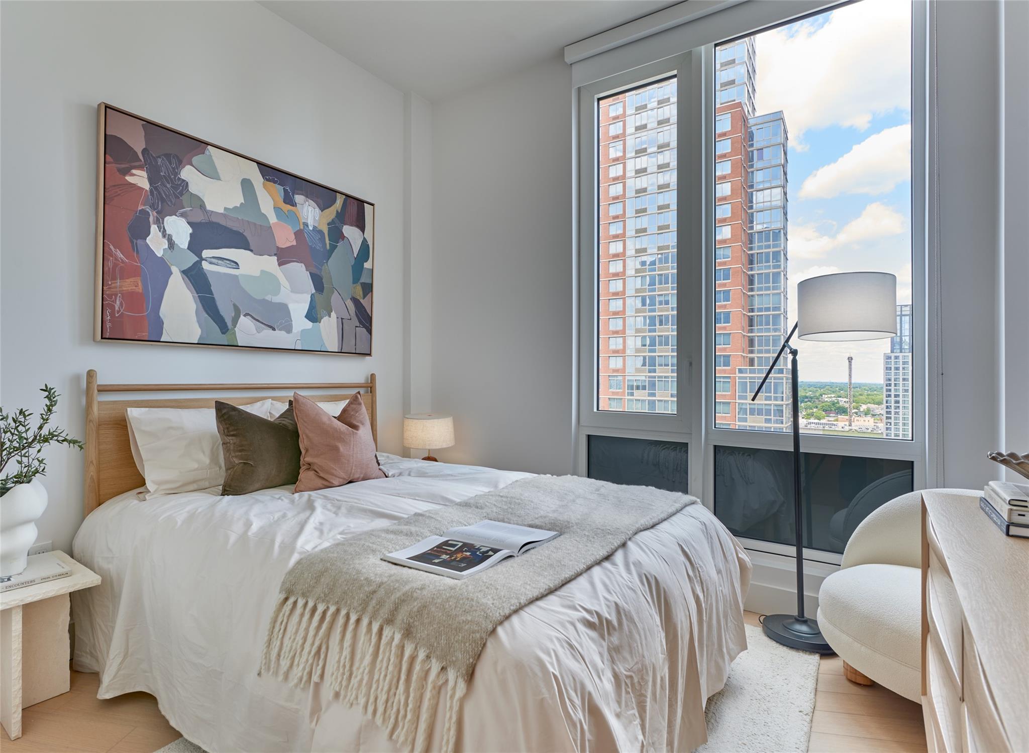 #7 photo, 33 Westchester Place, New Rochelle , NY 10801