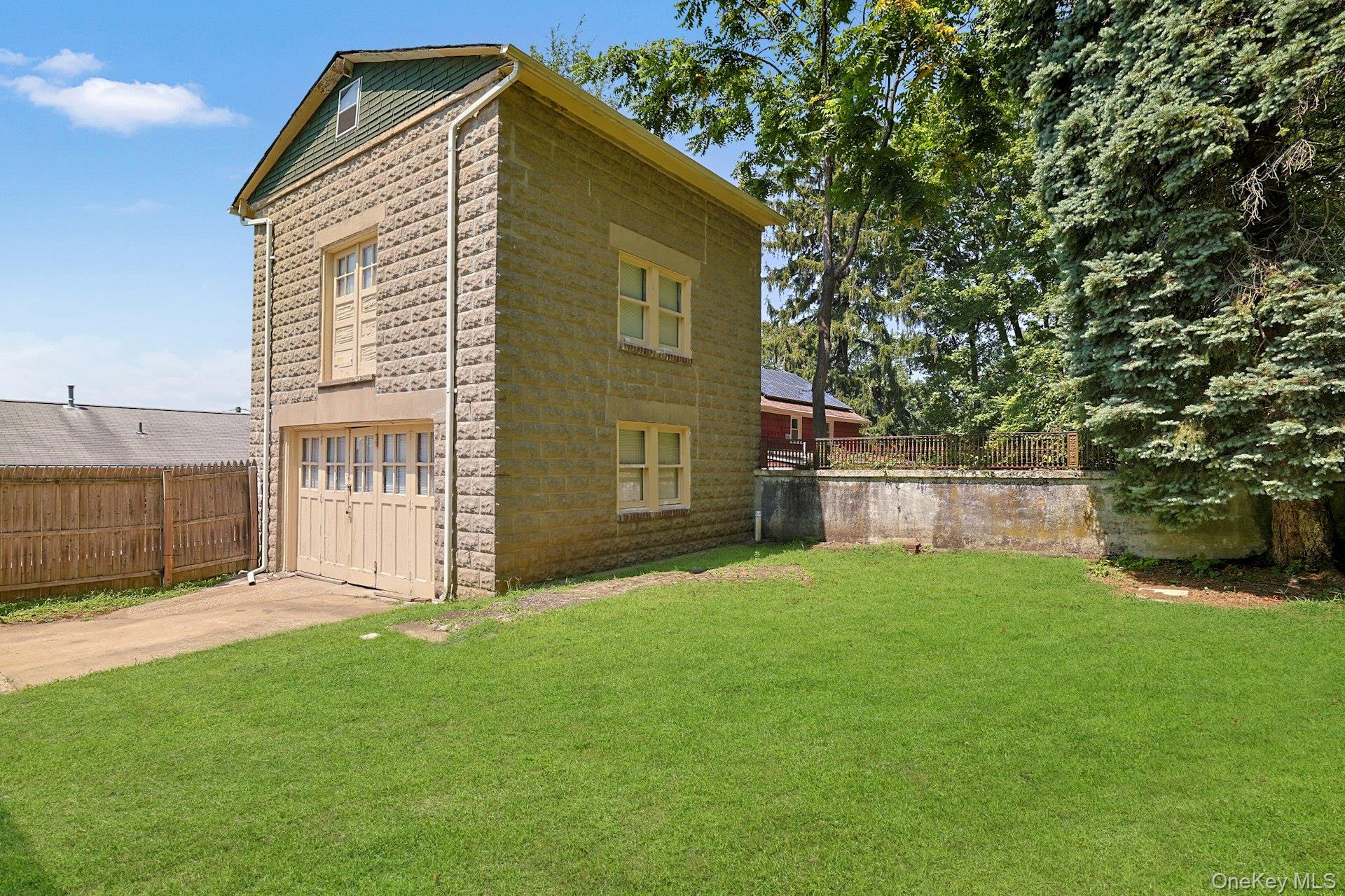 #17 photo, 11 Spruce Street, Sleepy Hollow , NY 10591