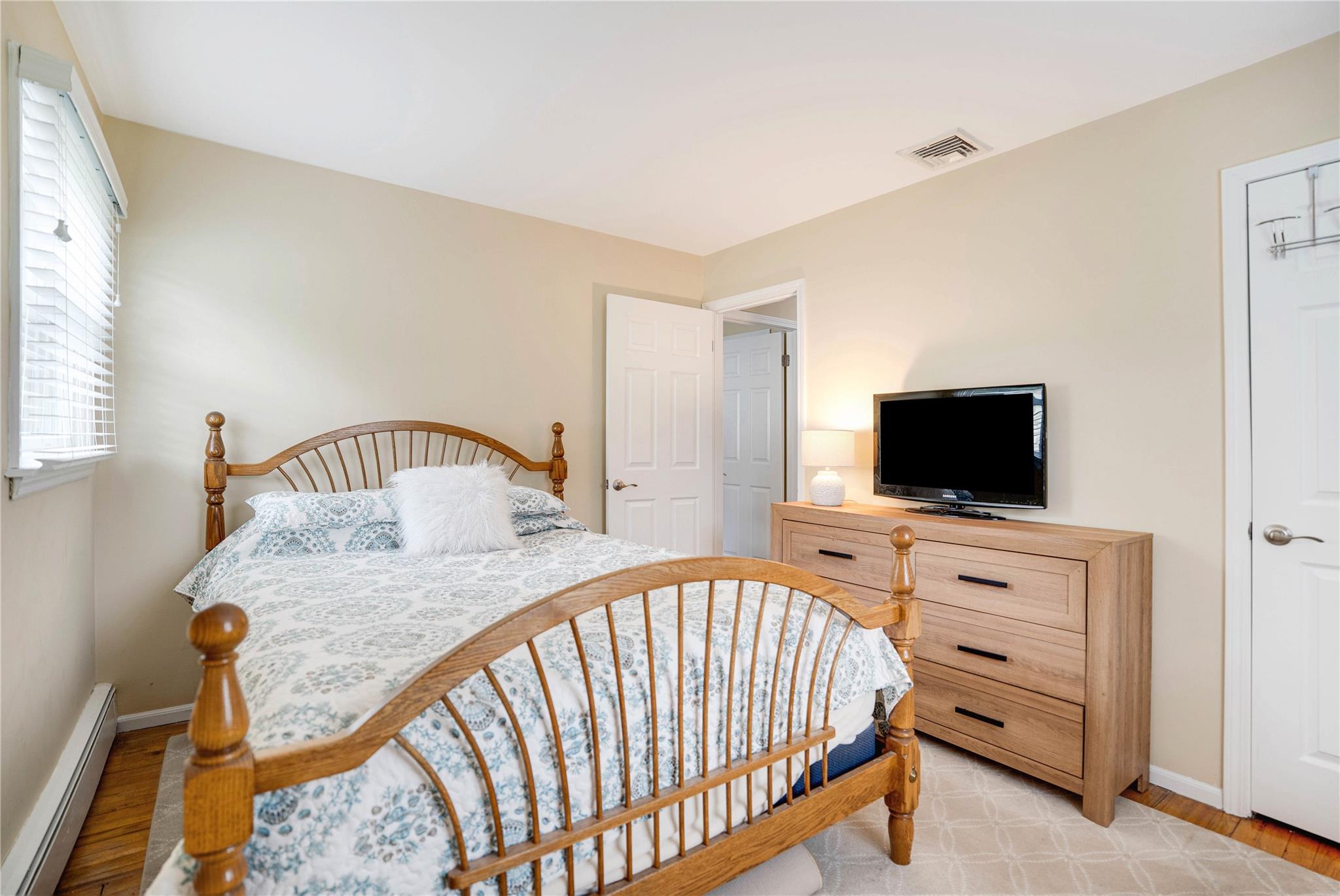 #7 photo, 7 Russell Road, 東長島 汉普顿 Hampton Bays , NY 11946