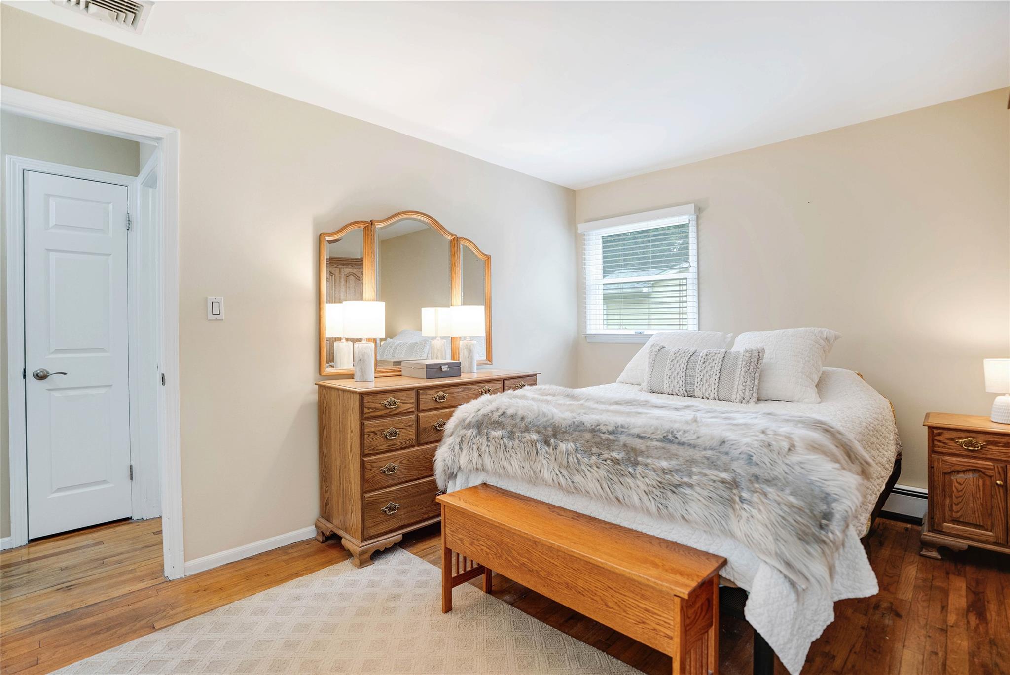 #9 photo, 7 Russell Road, 東長島 汉普顿 Hampton Bays , NY 11946