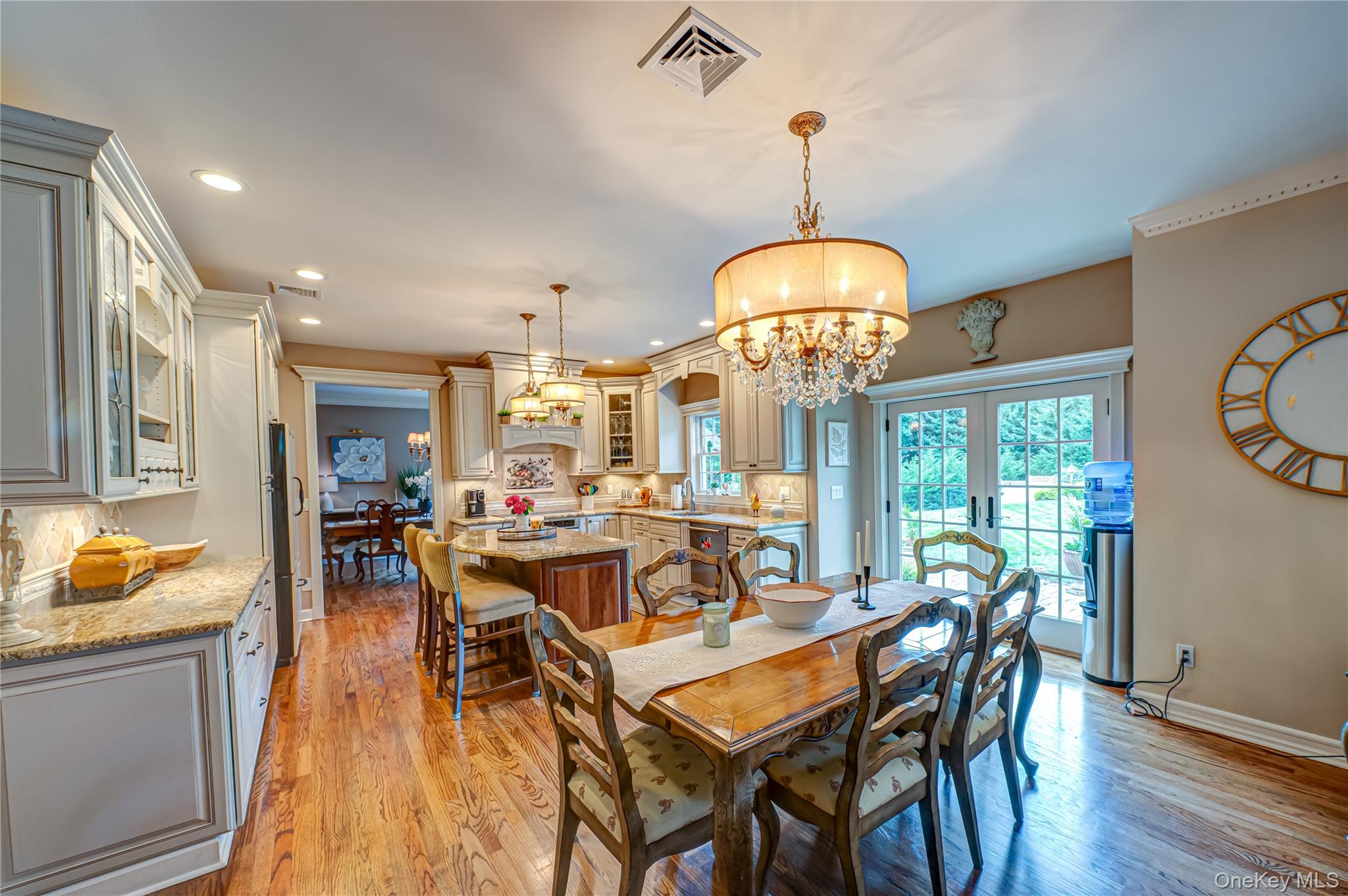 #10 photo, 22 Hillside Avenue, Saint James , NY 11780