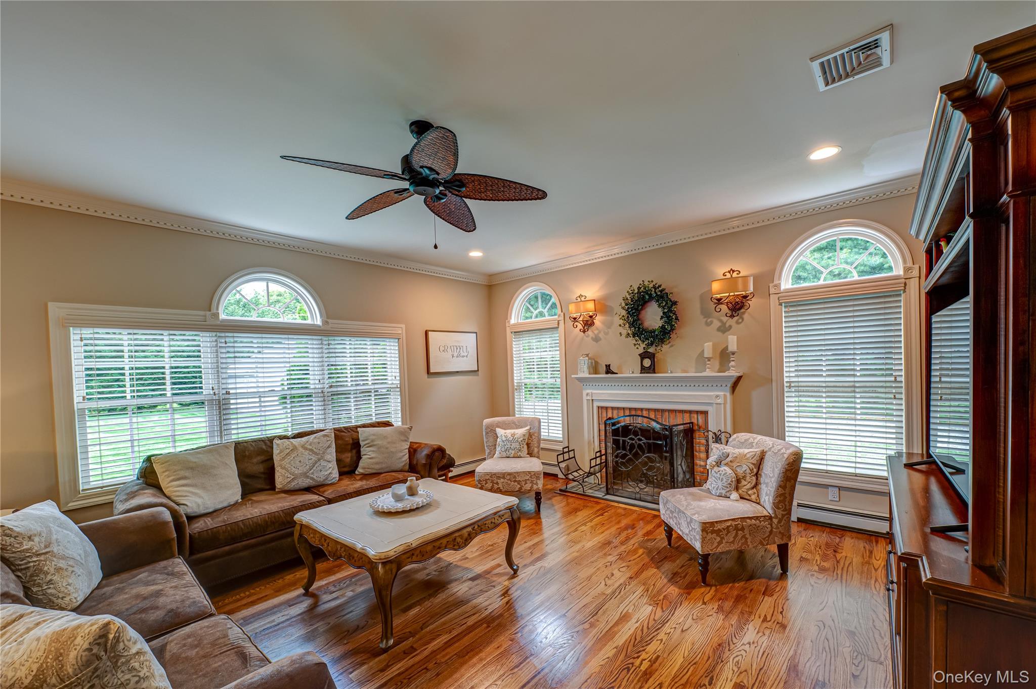 #11 photo, 22 Hillside Avenue, Saint James , NY 11780