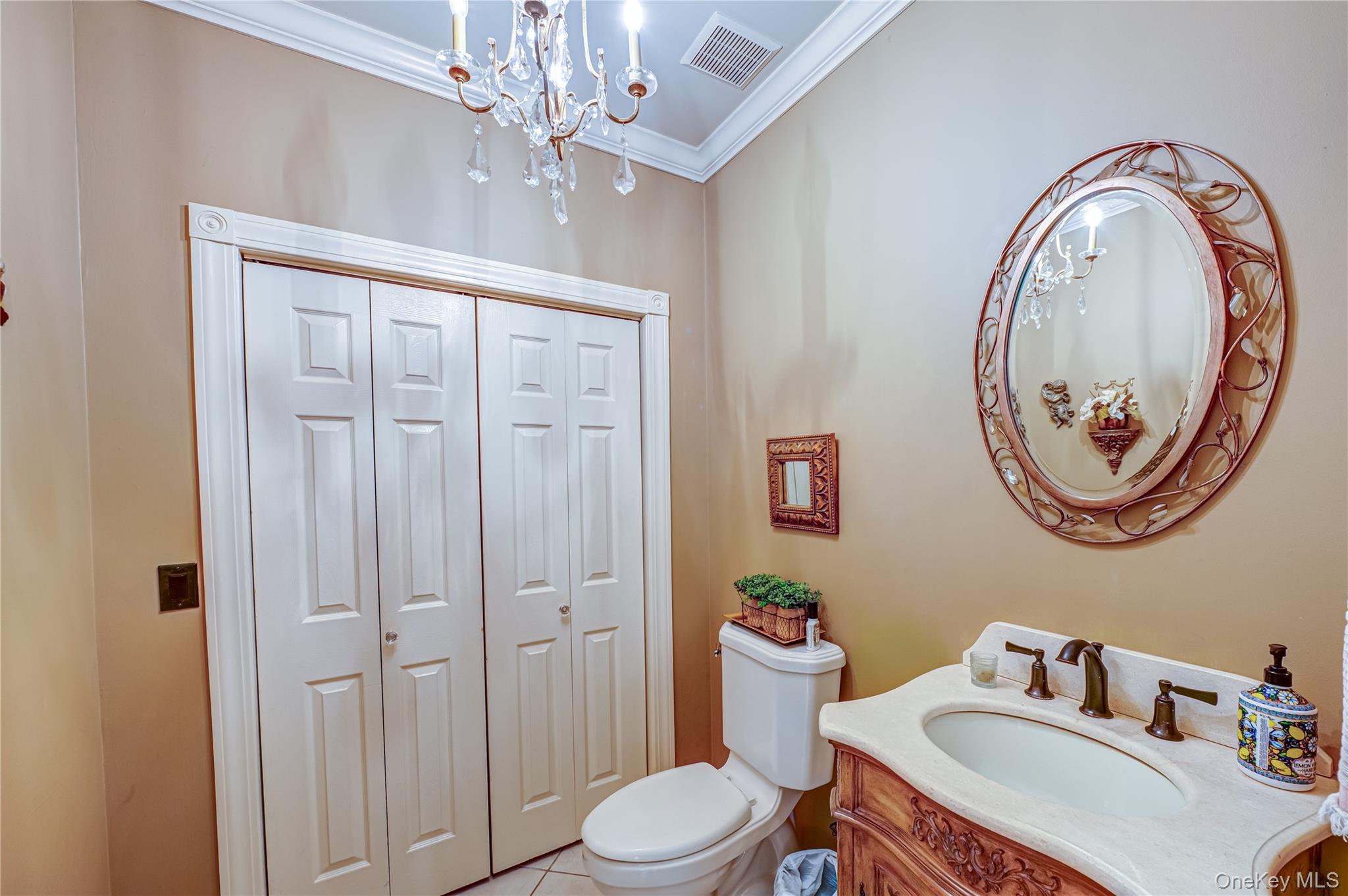 #12 photo, 22 Hillside Avenue, Saint James , NY 11780