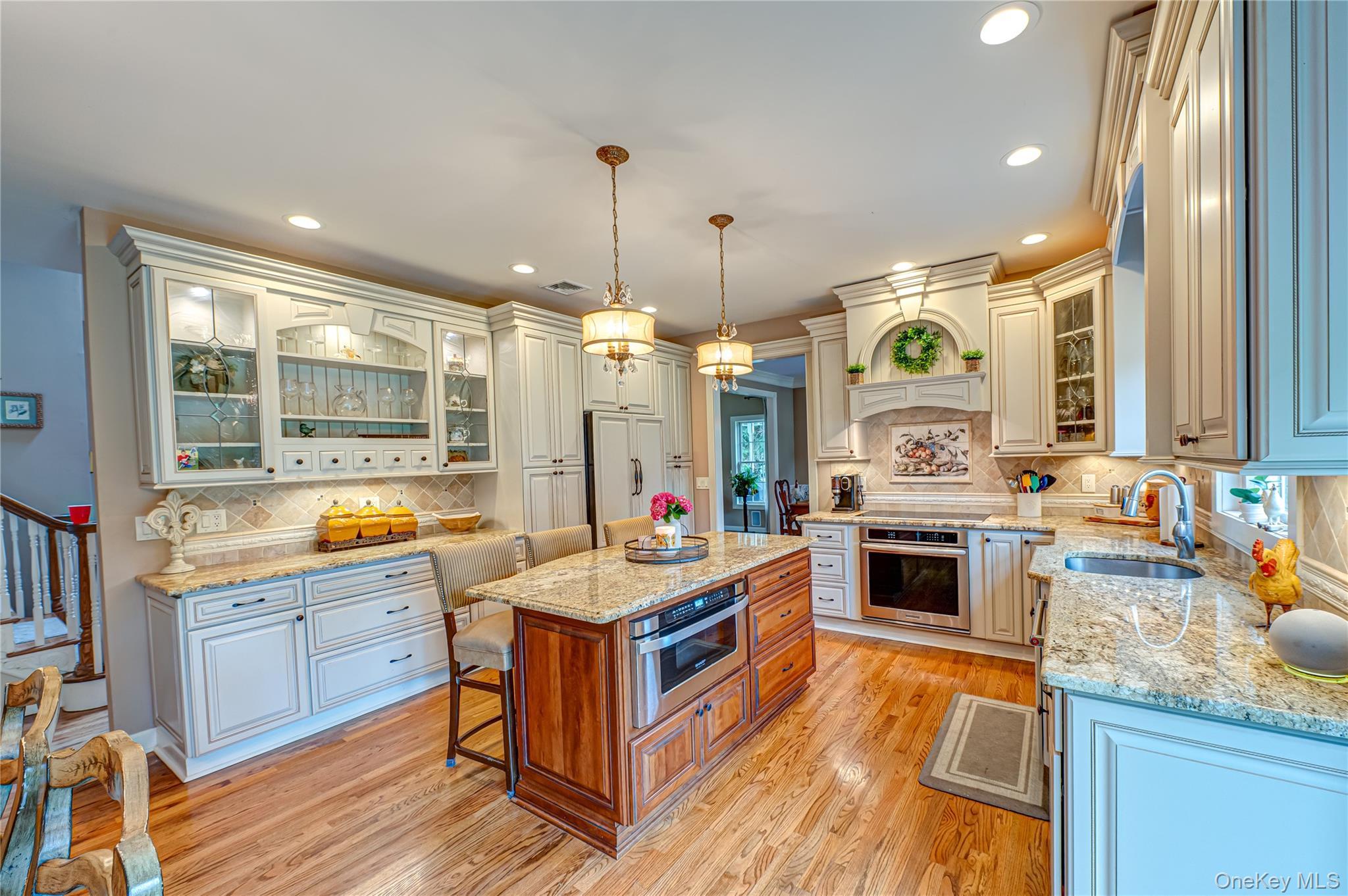 #9 photo, 22 Hillside Avenue, Saint James , NY 11780