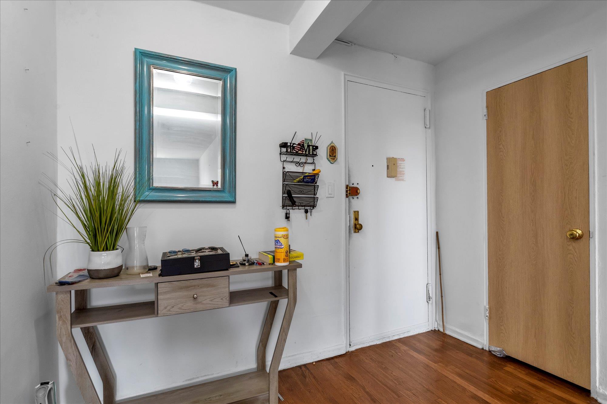 #6 photo, 39-76 57 Street, クイーンズ区 Woodside , NY 11377