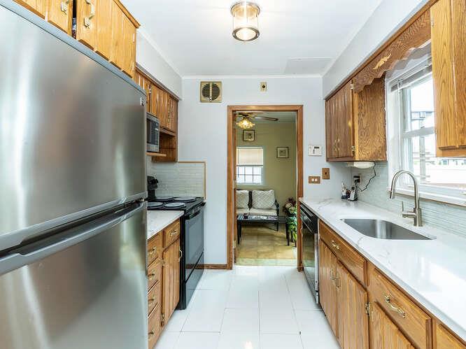 #12 photo, 779 Summer Avenue, Uniondale , NY 11553