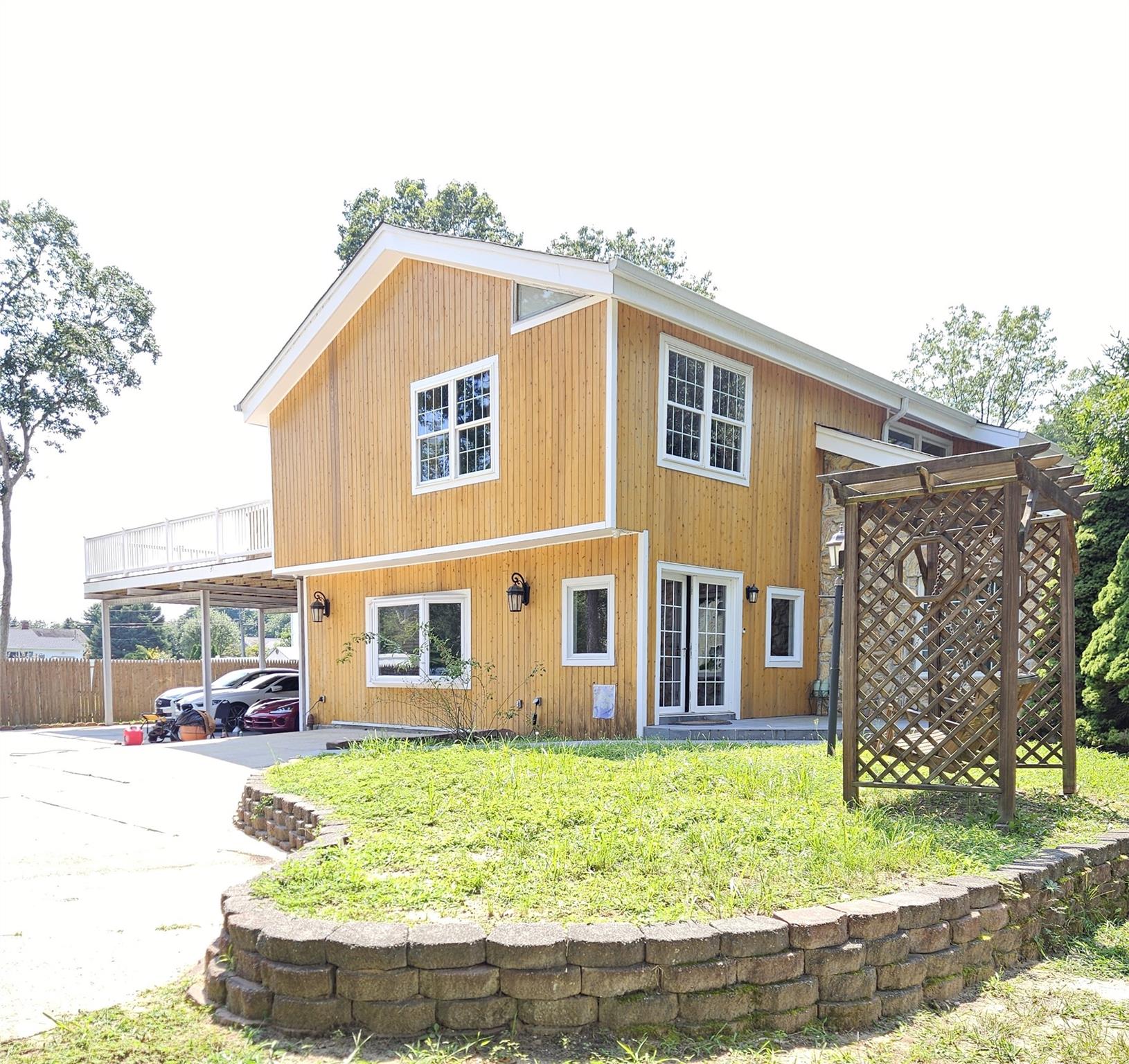 #1 photo, 402 Johnson Avenue, 東長島 Bohemia , NY 11716