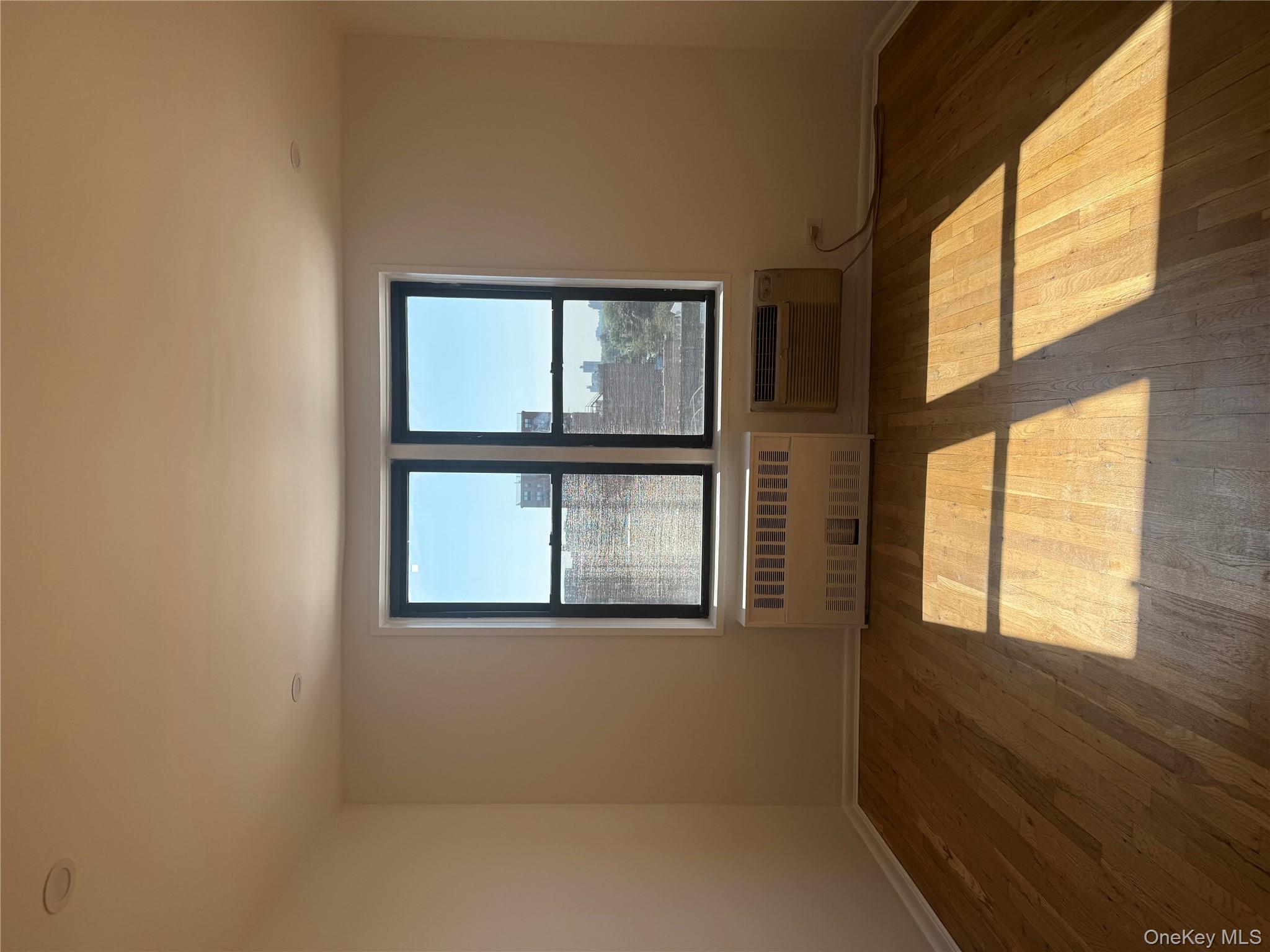 #14 photo, 6550 Wetherole Street, クイーンズ区 Rego Park , NY 11374