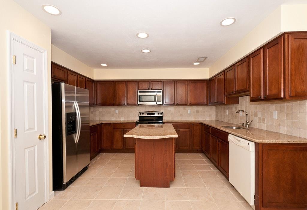 #1 photo, 90 Foxwood Drive, 長島 傑里科 Jericho , NY 11753