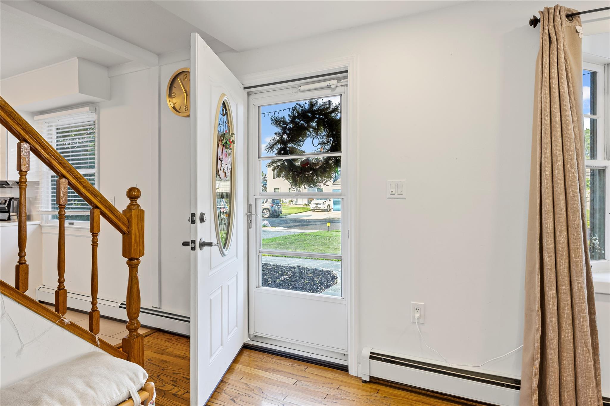 #3 photo, 34 Mill Lane, Levittown , NY 11756