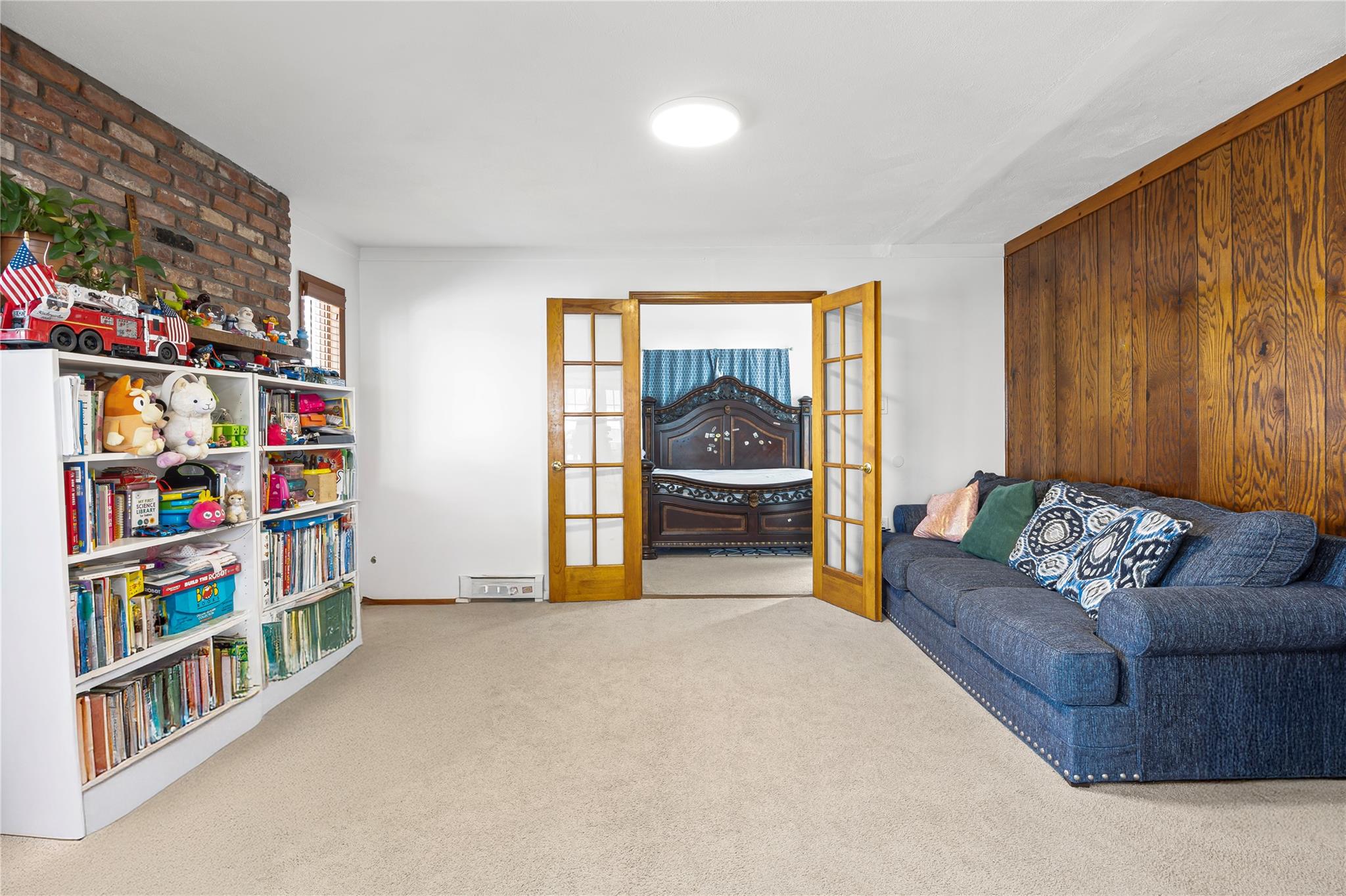 #4 photo, 34 Mill Lane, Levittown , NY 11756