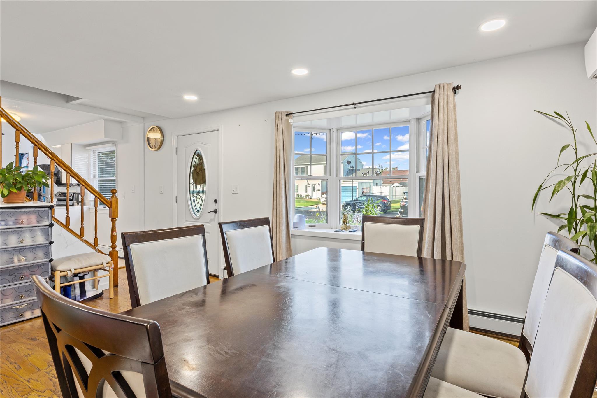 #8 photo, 34 Mill Lane, Levittown , NY 11756