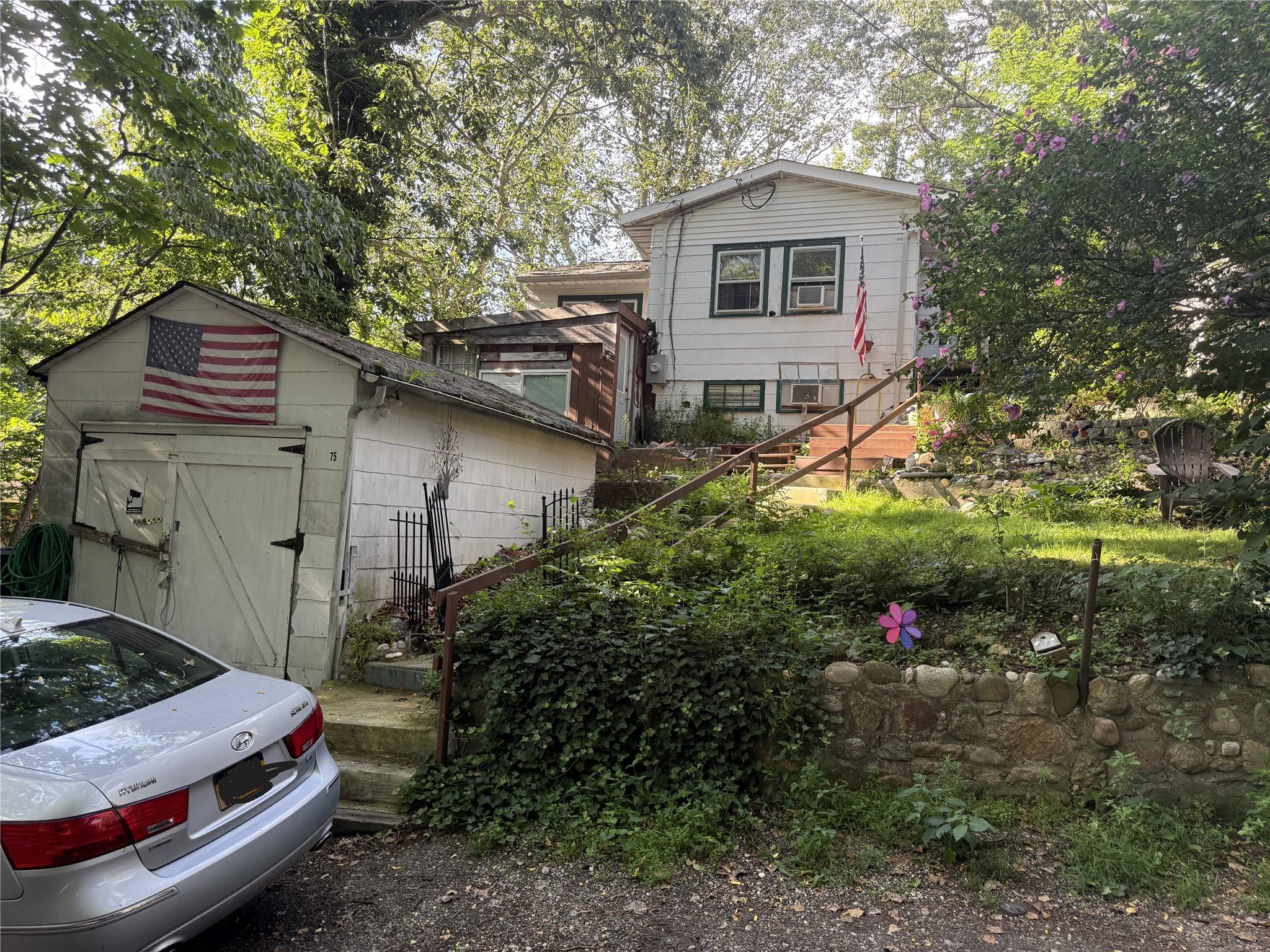 #1 photo, 75 Brightwaters Drive, 東長島 Sound Beach , NY 11789