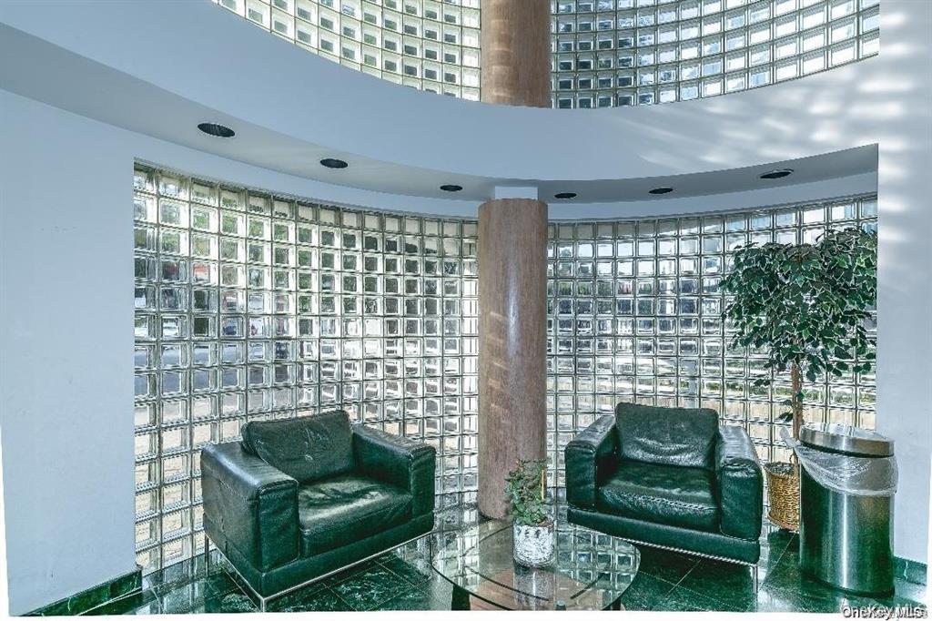 #2 photo, 88 Cuttermill Road, ナッソー郡 Great Neck , NY 11021