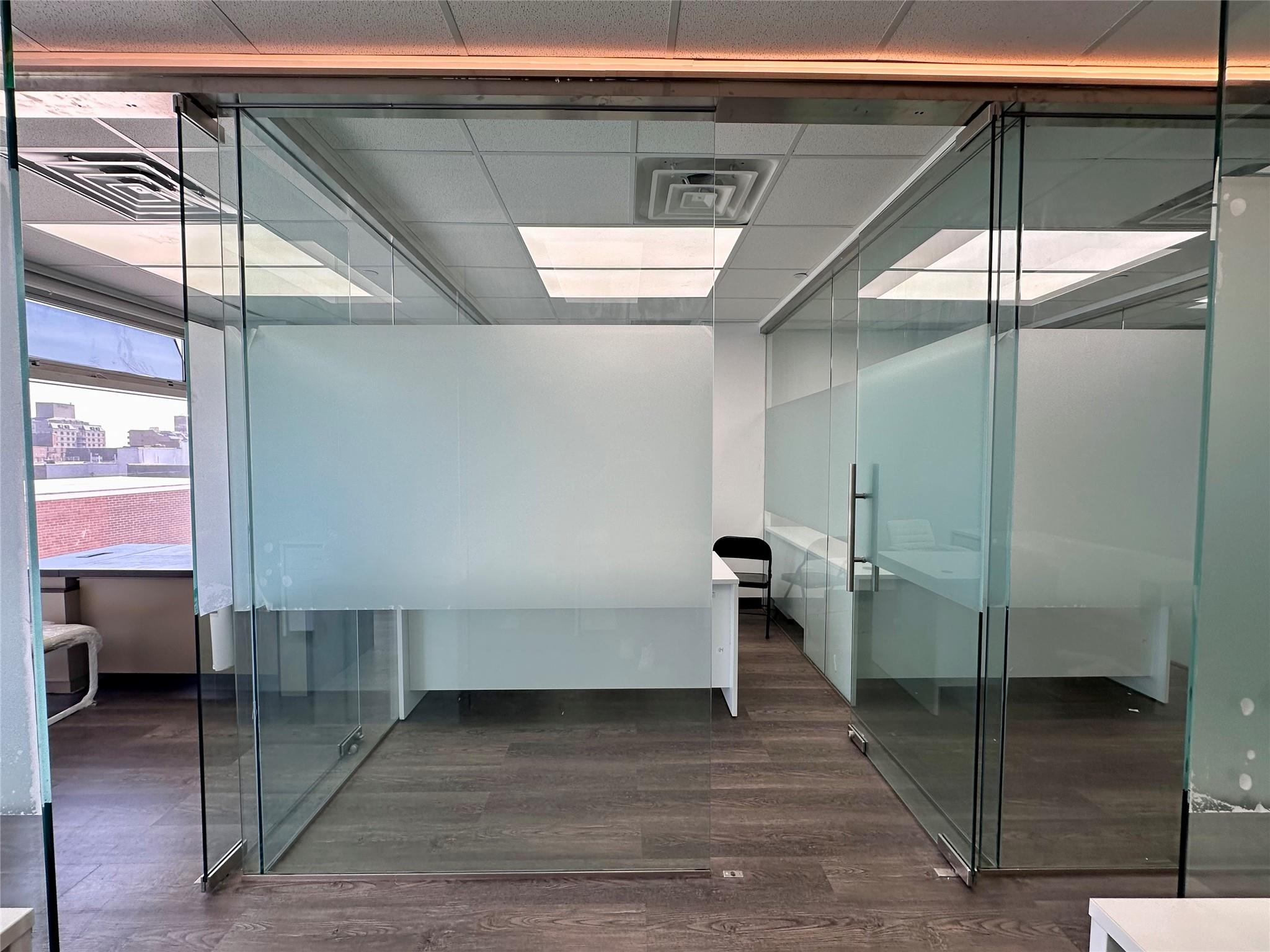 #3 photo, 136-68 Roosevelt Avenue, クイーンズ区 Flushing , NY 11354