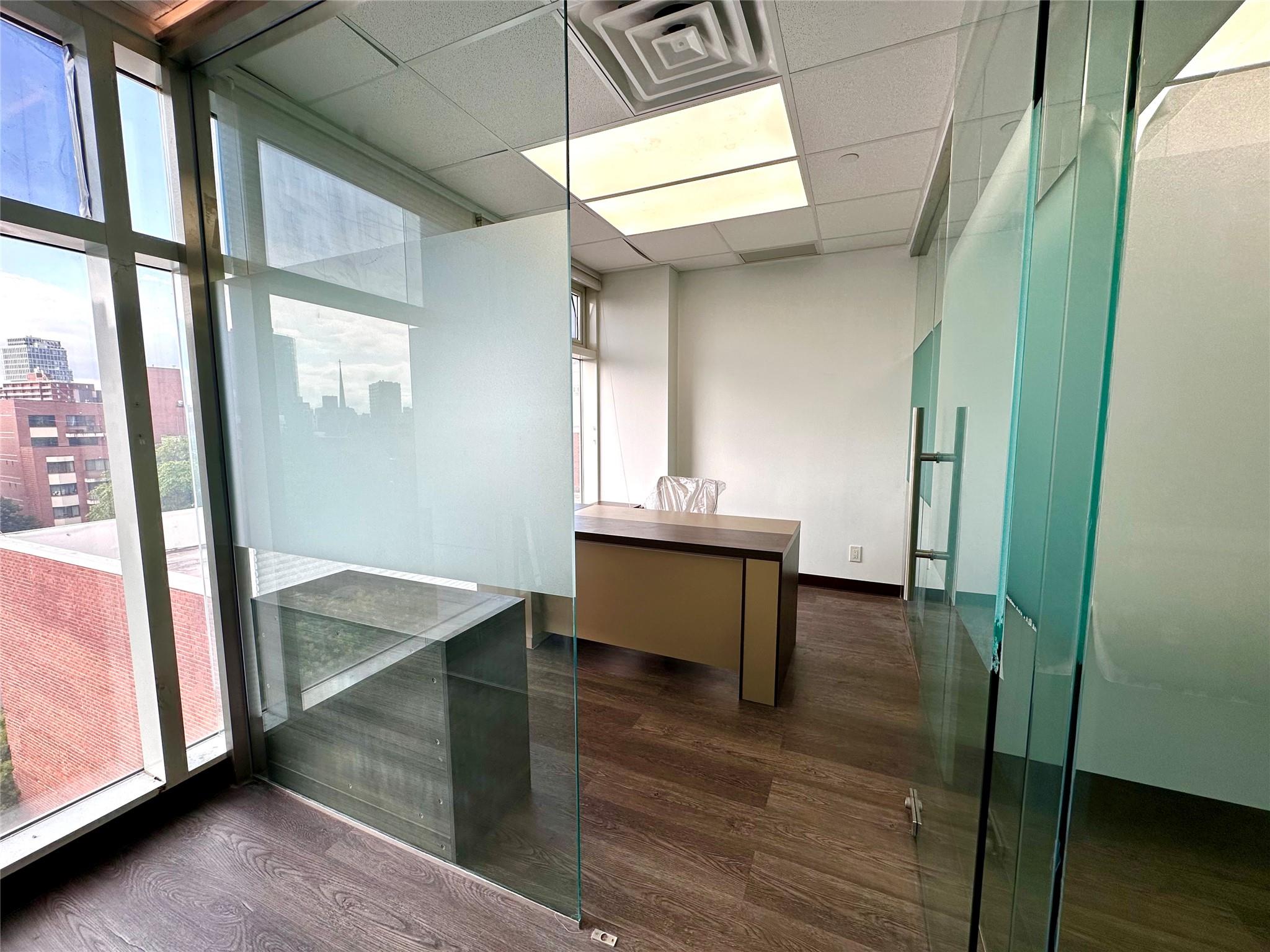 #4 photo, 136-68 Roosevelt Avenue, クイーンズ区 Flushing , NY 11354