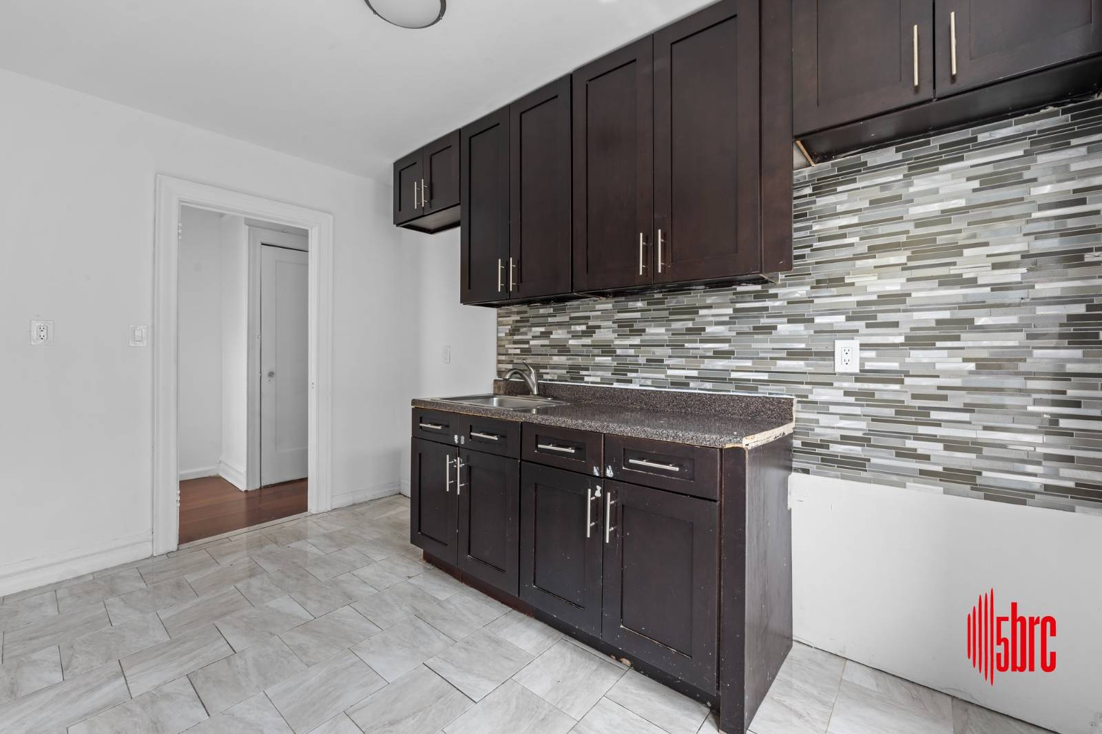 #10 photo, 255 East 55th St, ブルックリン区 East Flatbush , NY 11203