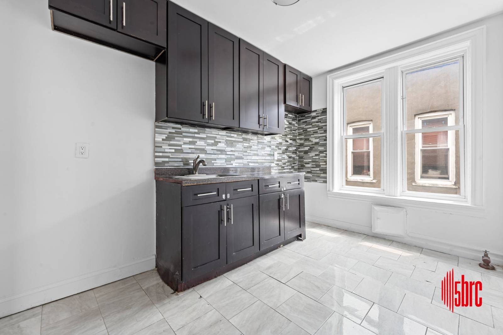 #9 photo, 255 East 55th St, ブルックリン区 East Flatbush , NY 11203