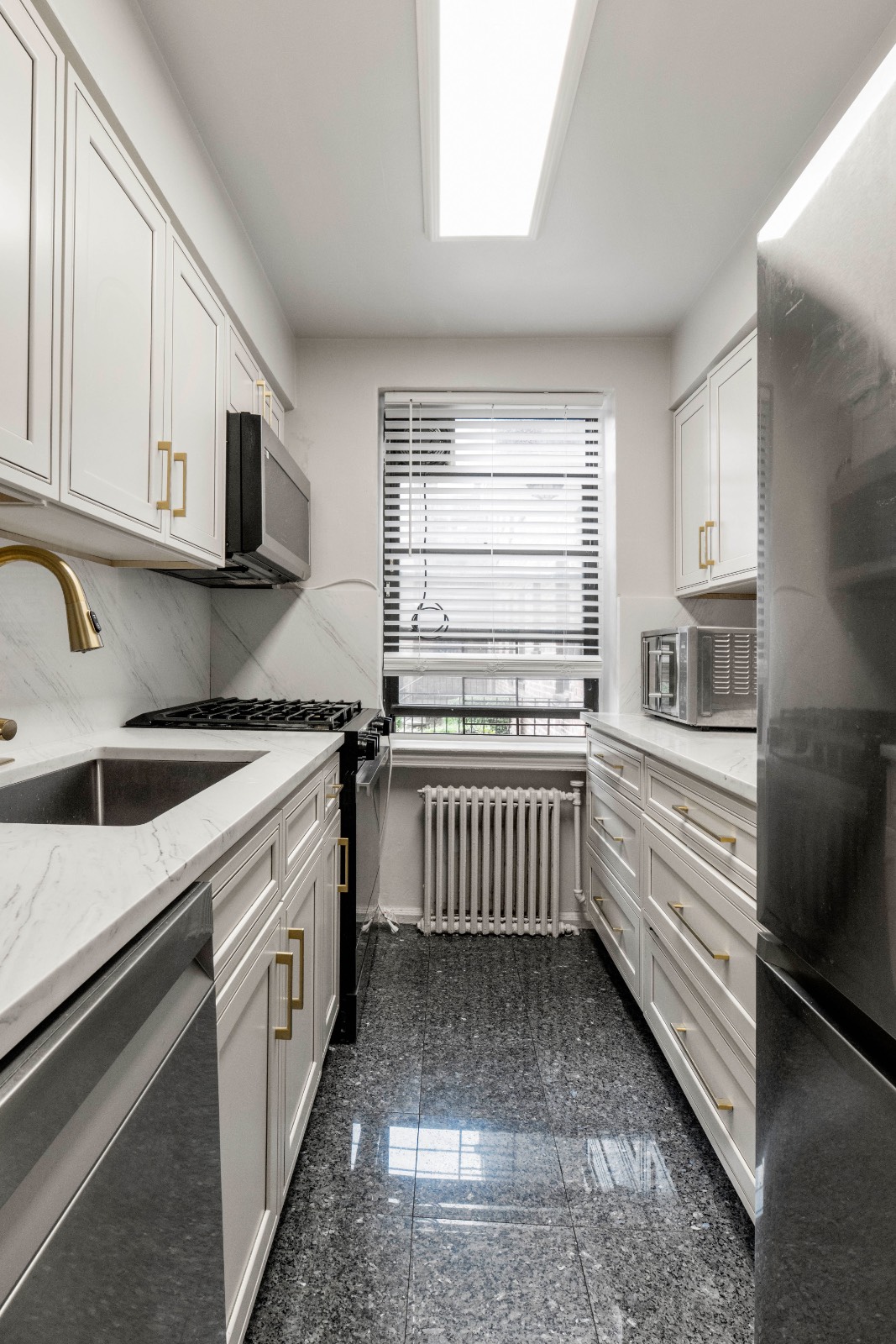 #12 photo, 215-28 47th Ave , #1A, クイーンズ区 Bayside , NY 11361