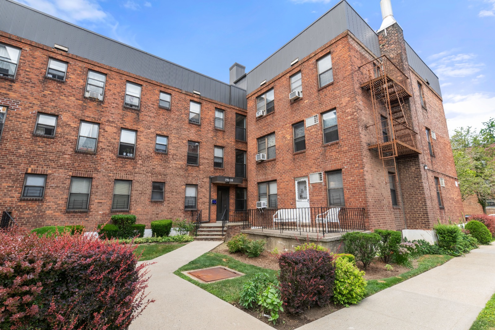 #16 photo, 215-28 47th Ave , #1A, クイーンズ区 Bayside , NY 11361