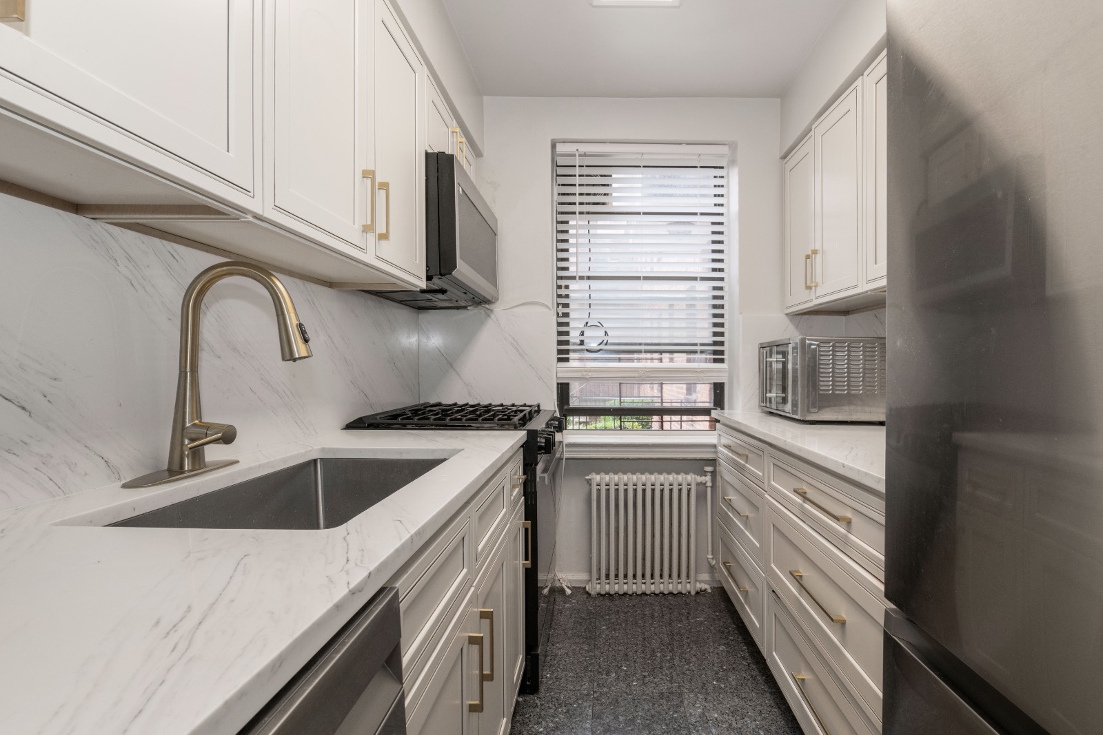 #6 photo, 215-28 47th Ave , #1A, クイーンズ区 Bayside , NY 11361