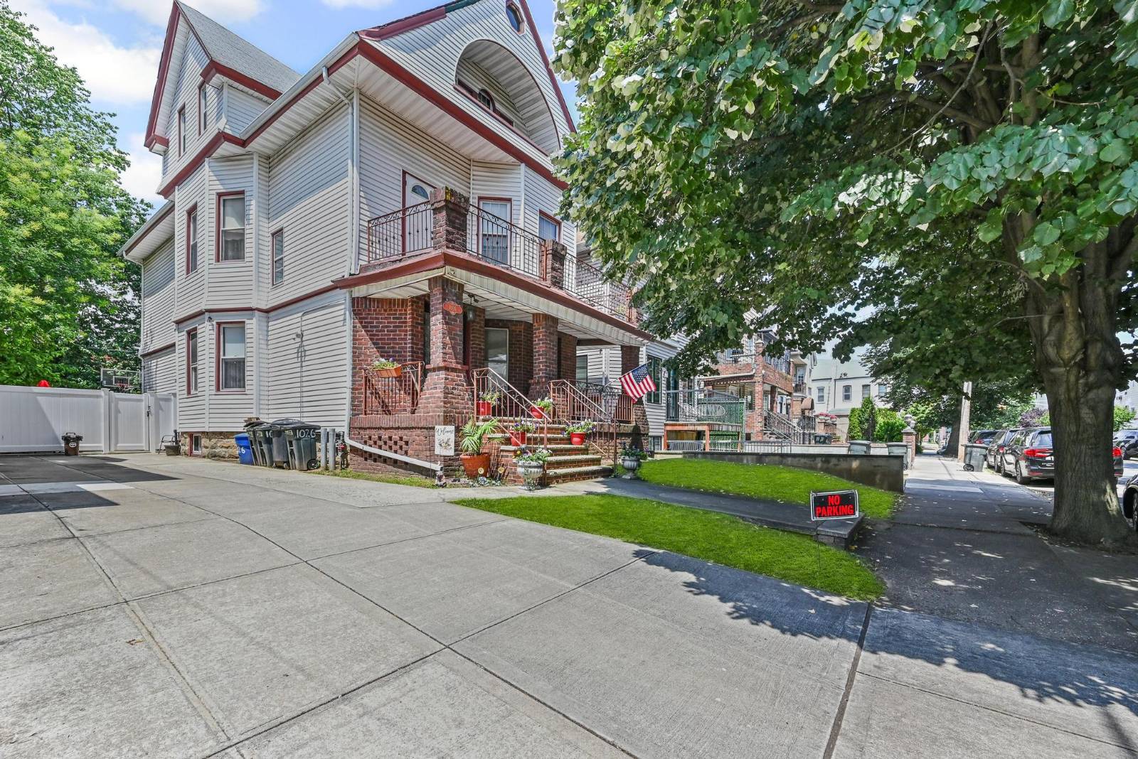 #1 photo, 1026 E 2nd St, 布鲁克林 Midwood , NY 11230
