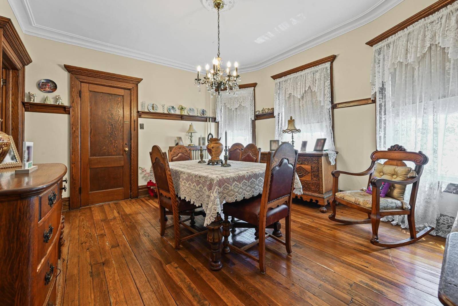 #18 photo, 1026 E 2nd St, ブルックリン区 Midwood , NY 11230