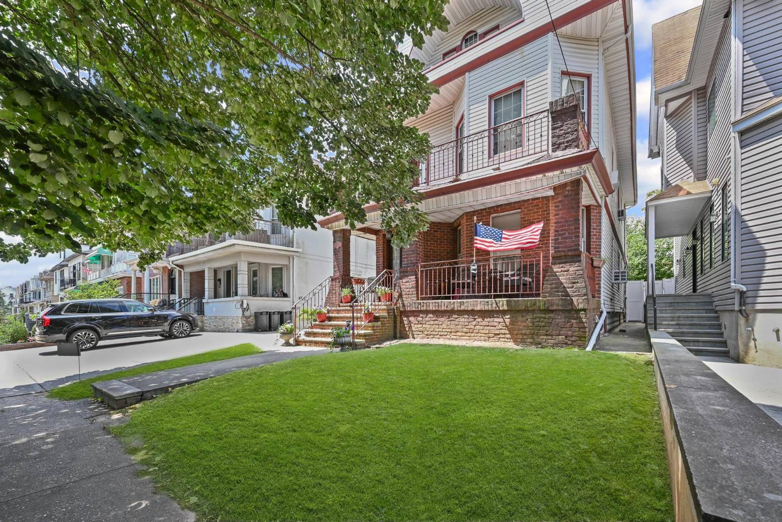 #2 photo, 1026 E 2nd St, ブルックリン区 Midwood , NY 11230