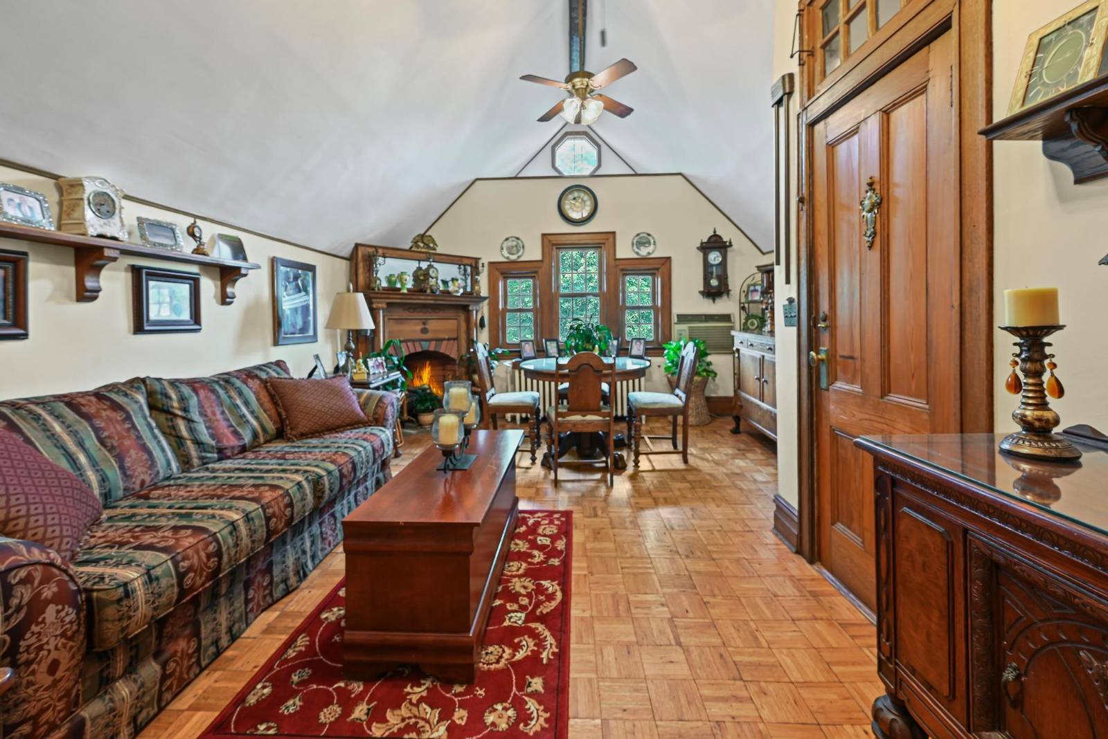 #24 photo, 1026 E 2nd St, ブルックリン区 Midwood , NY 11230