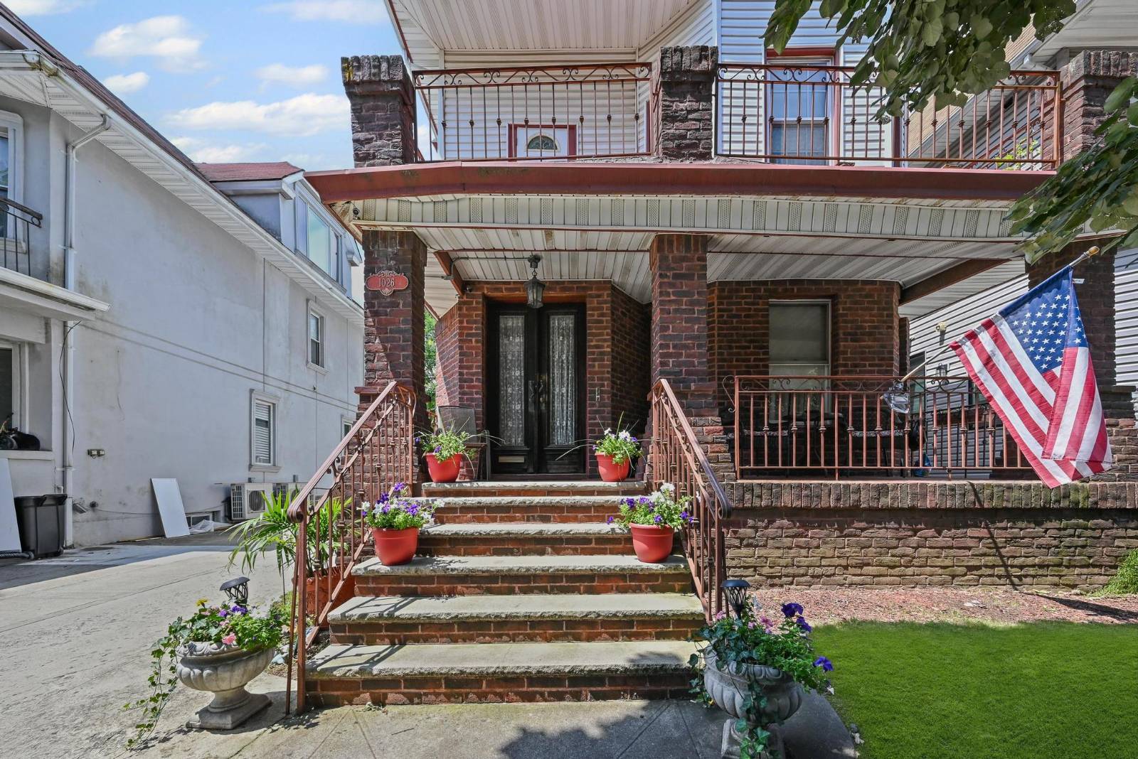 #3 photo, 1026 E 2nd St, ブルックリン区 Midwood , NY 11230