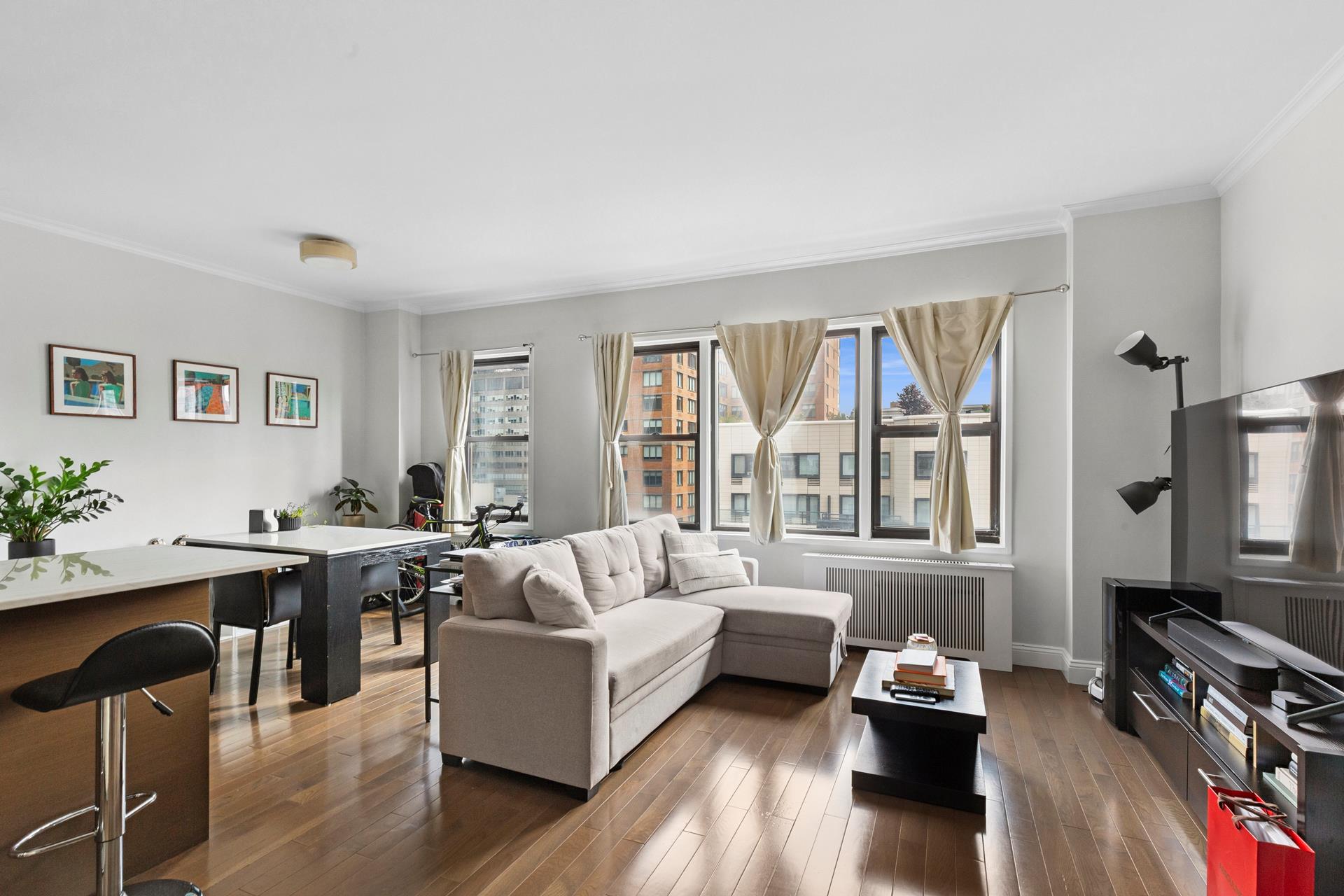 #1 photo, 333 E 34TH Street, Murray Hill , NY 10016