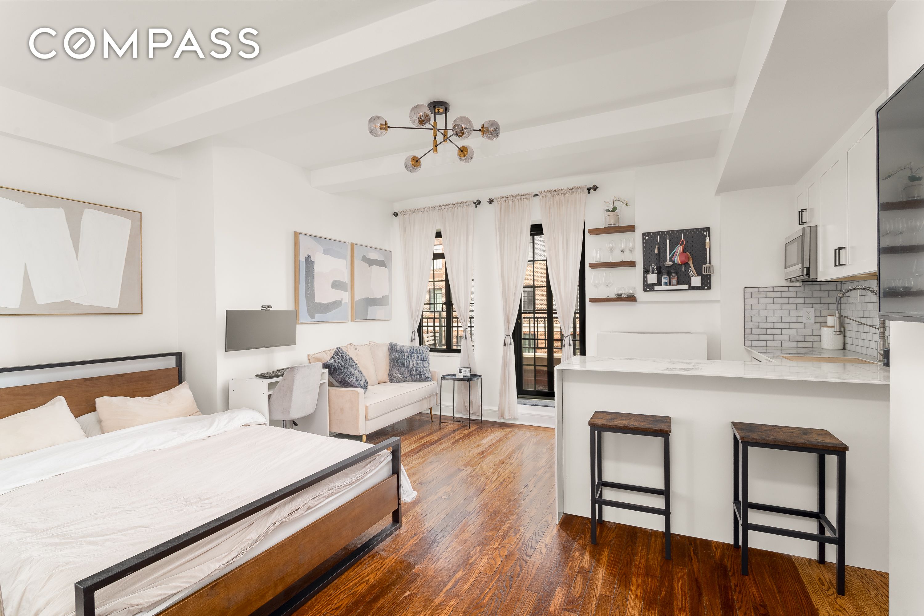 #1 photo, 5 Tudor City Place, Murray Hill , NY 10017